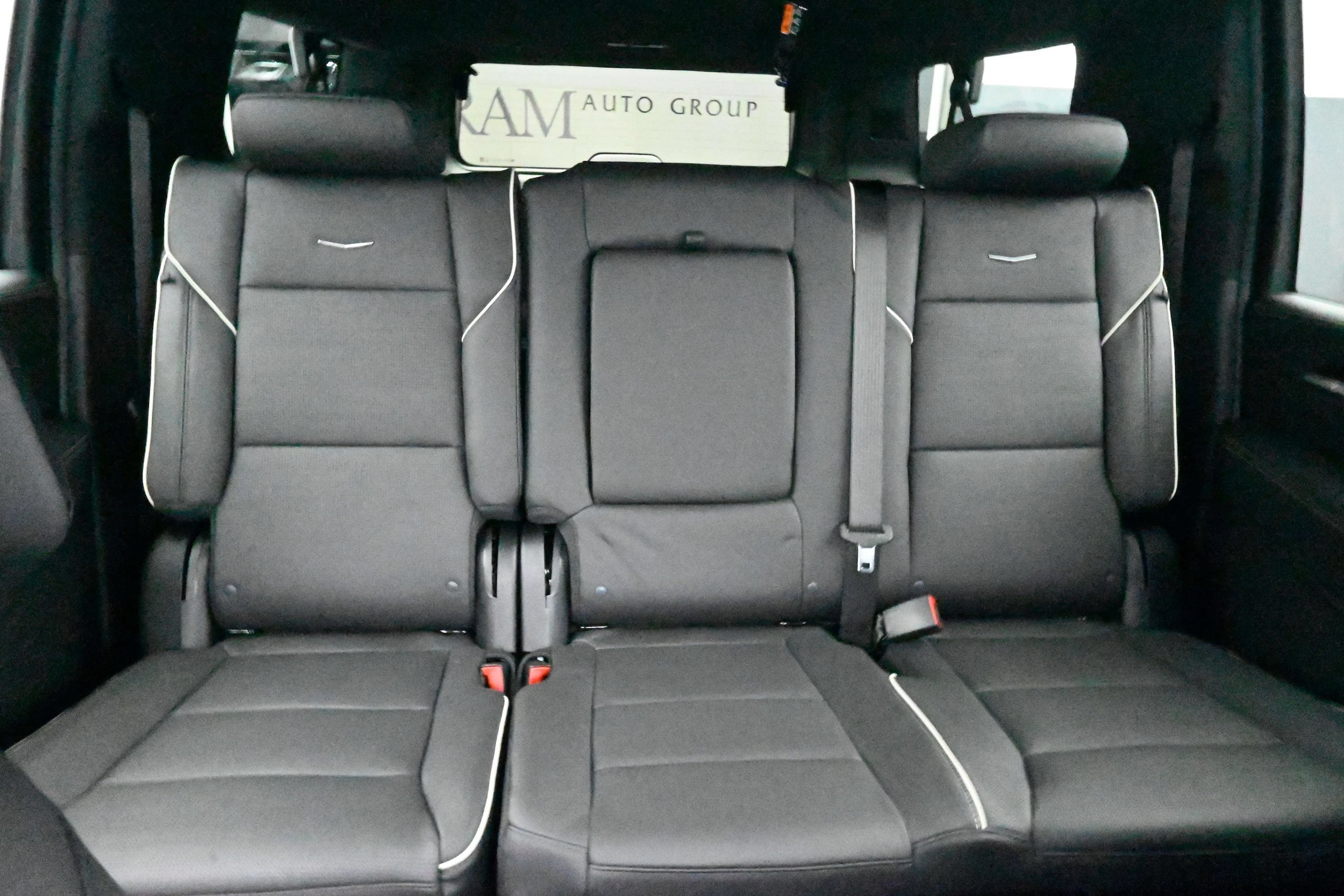 2027 Cadillac Escalade ESV Luxury - Photo 14