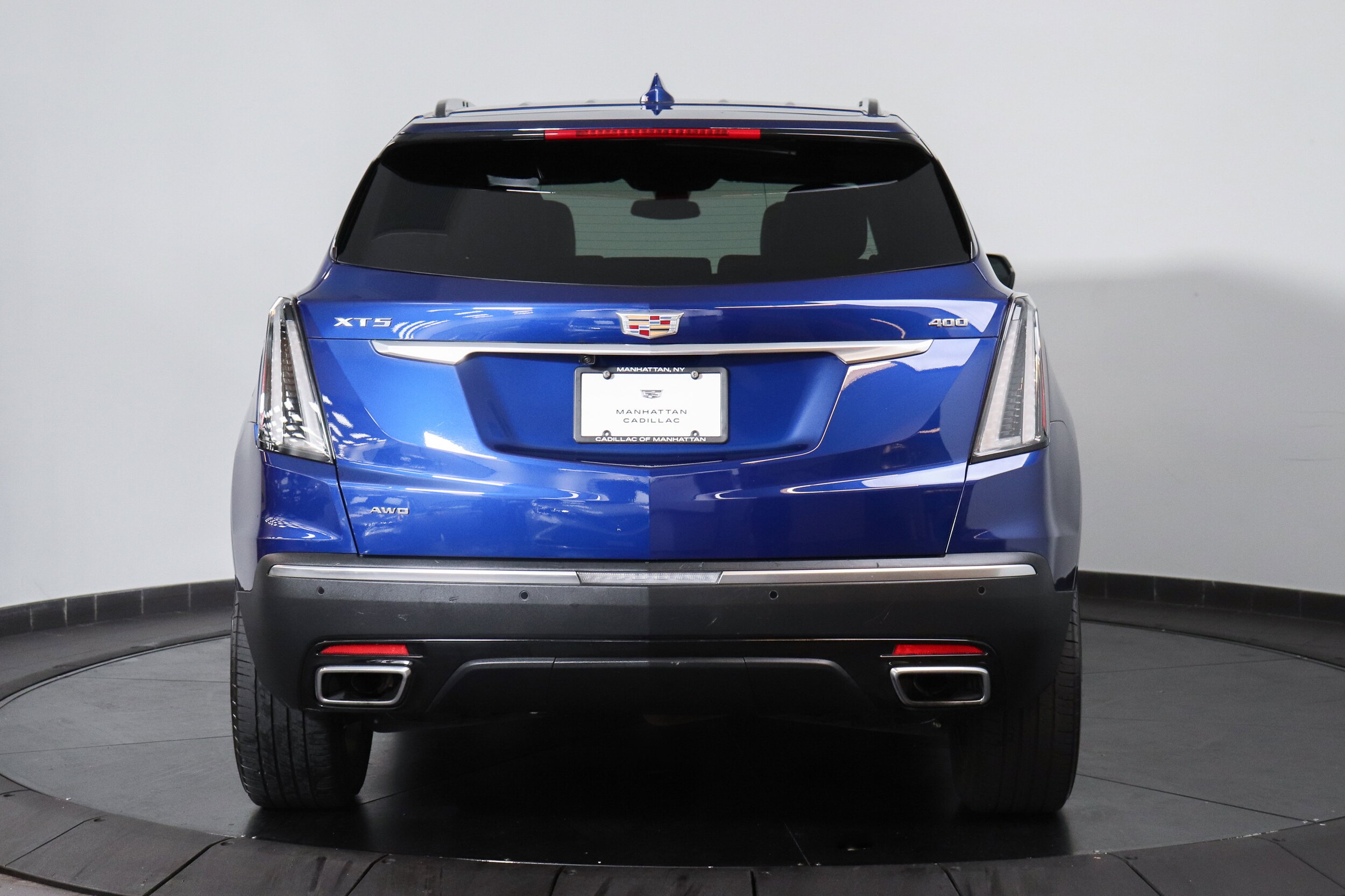 2023 Cadillac XT5 Sport photo 3