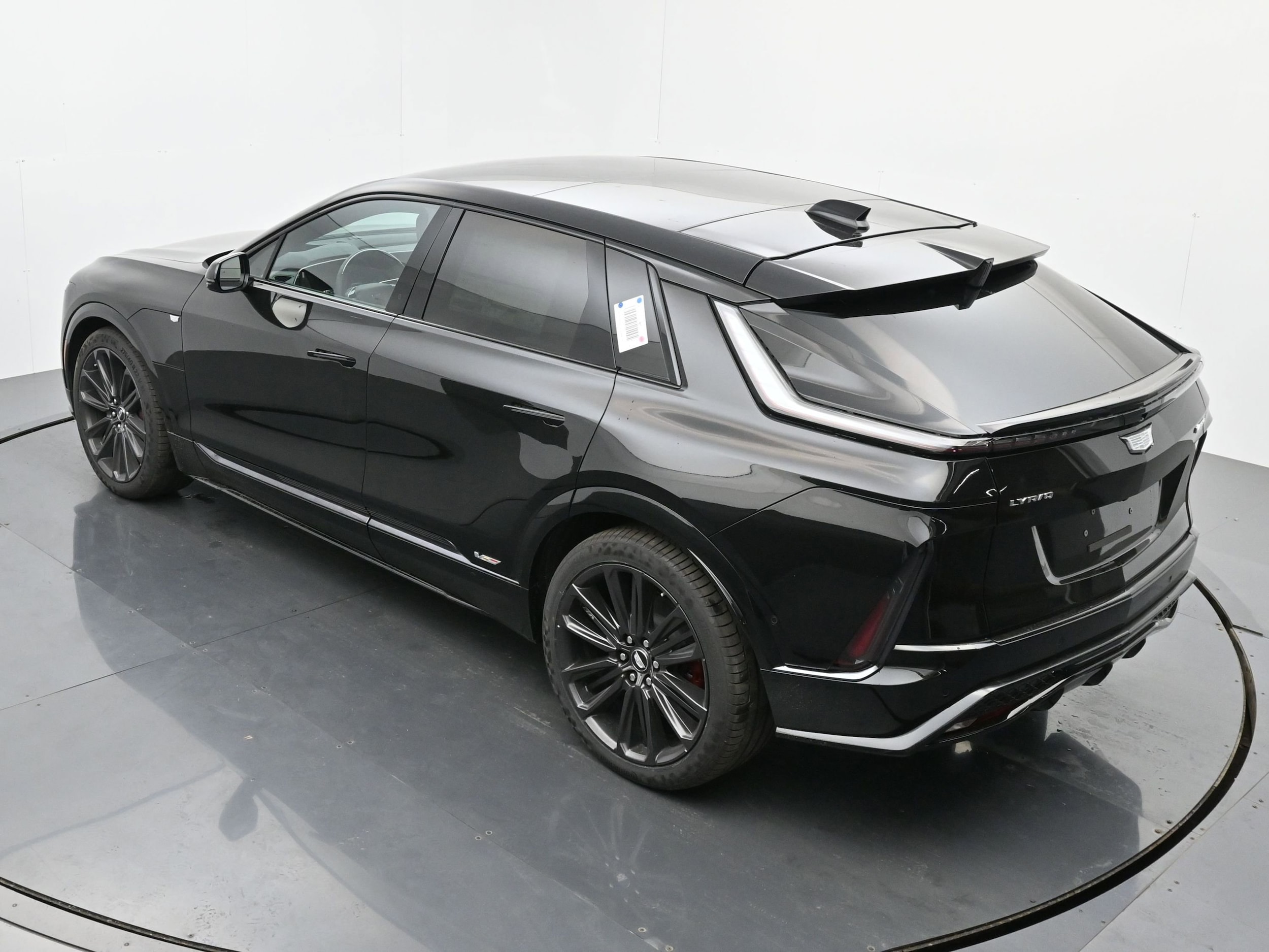 2026 Cadillac LYRIQ V Premium - Photo 25