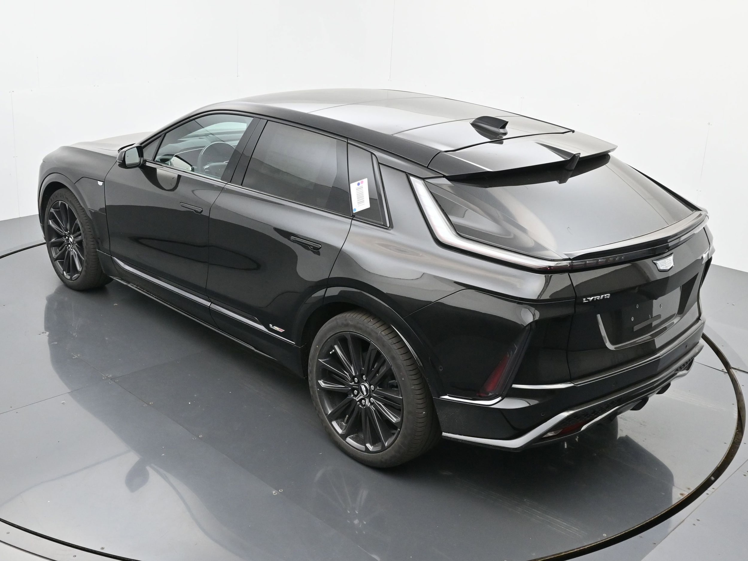 2026 Cadillac LYRIQ V Premium - Photo 25
