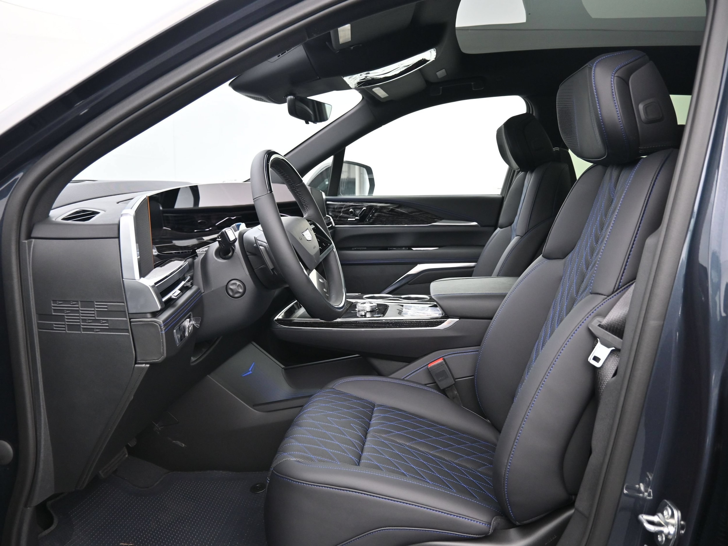 2026 Cadillac Escalade IQ Luxury - Photo 11
