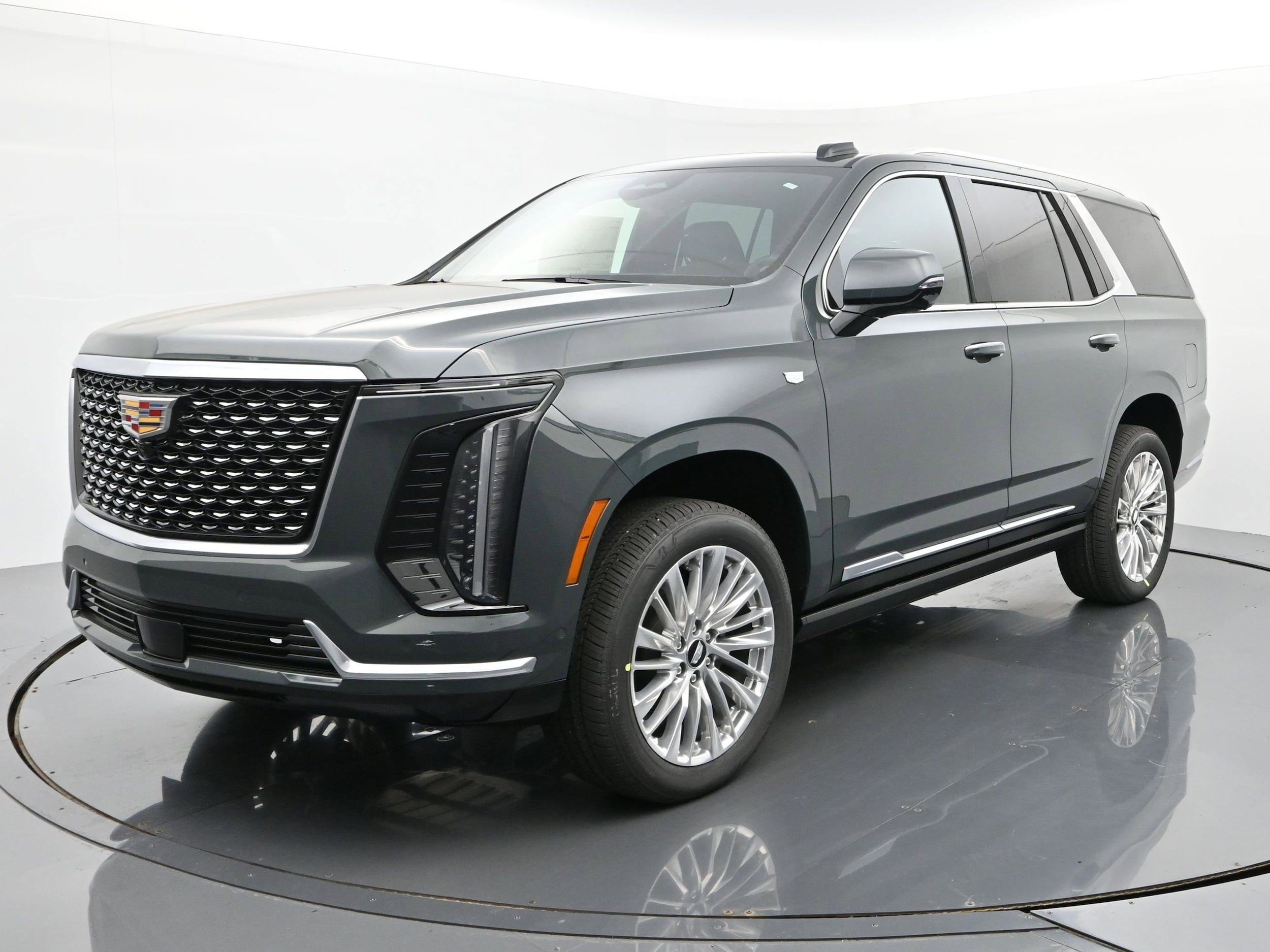2026 Cadillac Escalade Luxury's photo