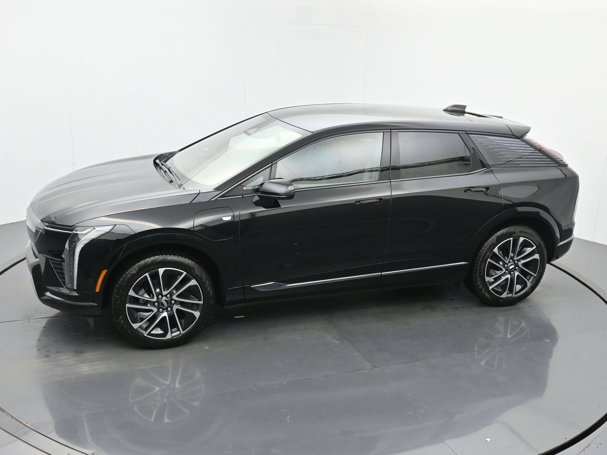 2026 Cadillac OPTIQ Sport - Photo 24