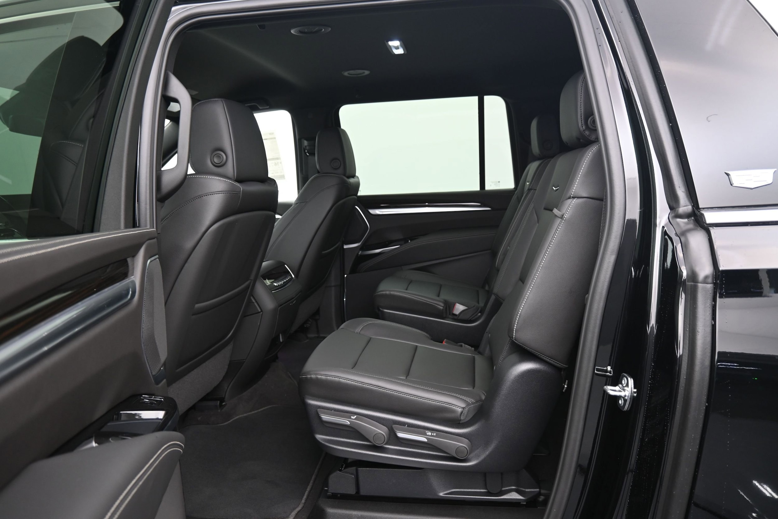 2026 Cadillac Escalade ESV Base - Photo 10