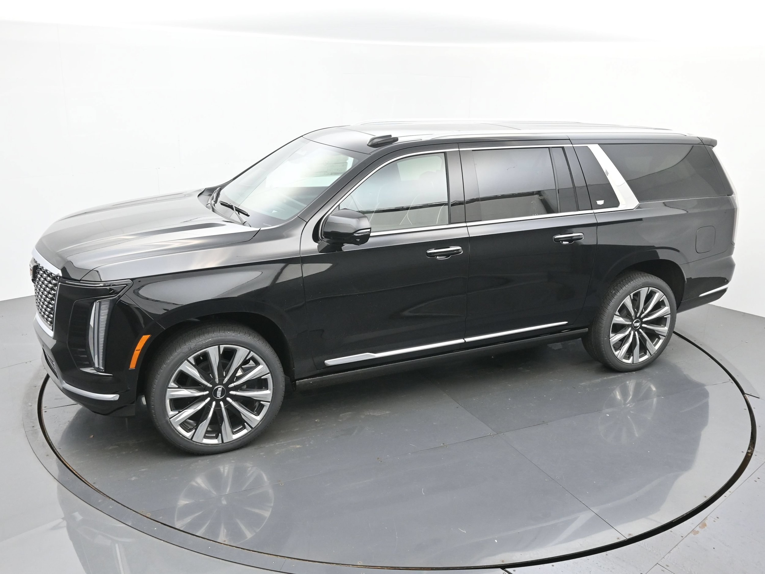 2027 Cadillac Escalade ESV Luxury - Photo 24