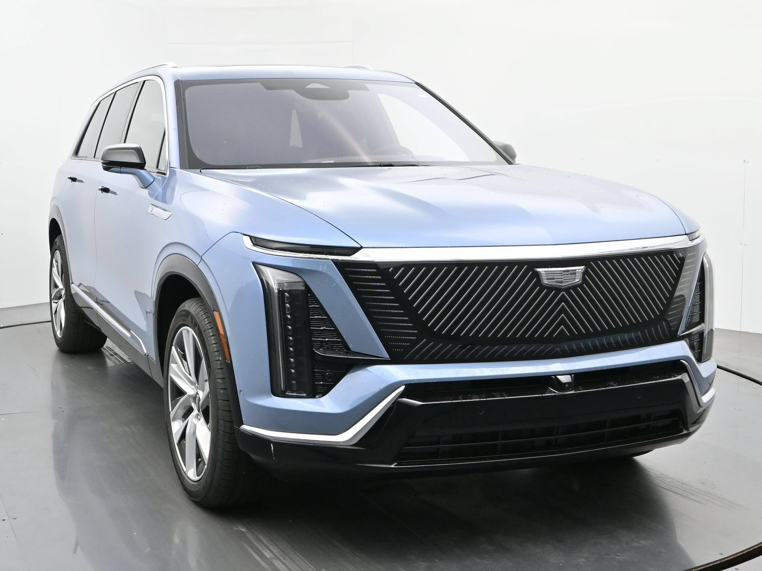 2027 Cadillac VISTIQ Luxury - Photo 8