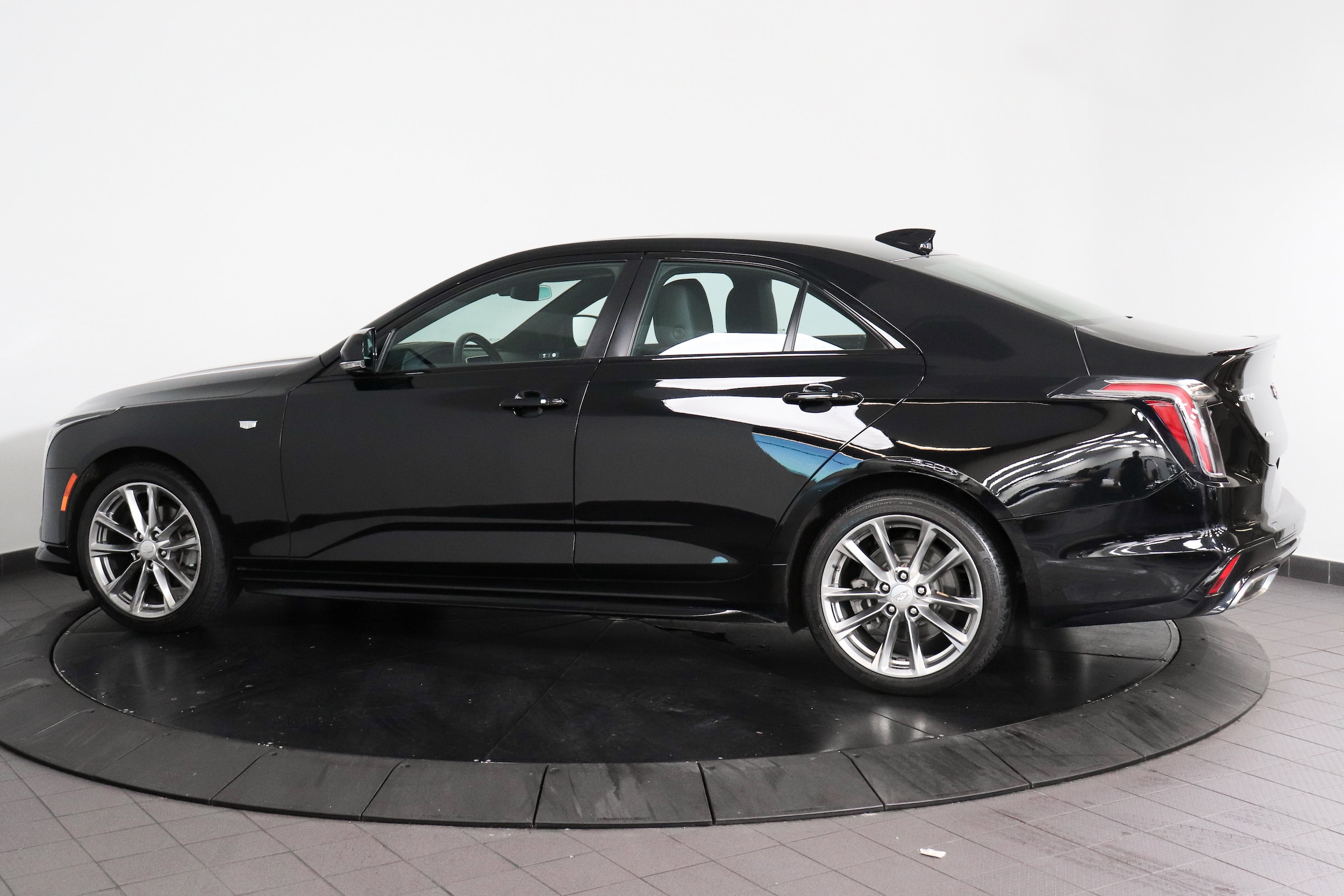 2023 Cadillac CT4 3