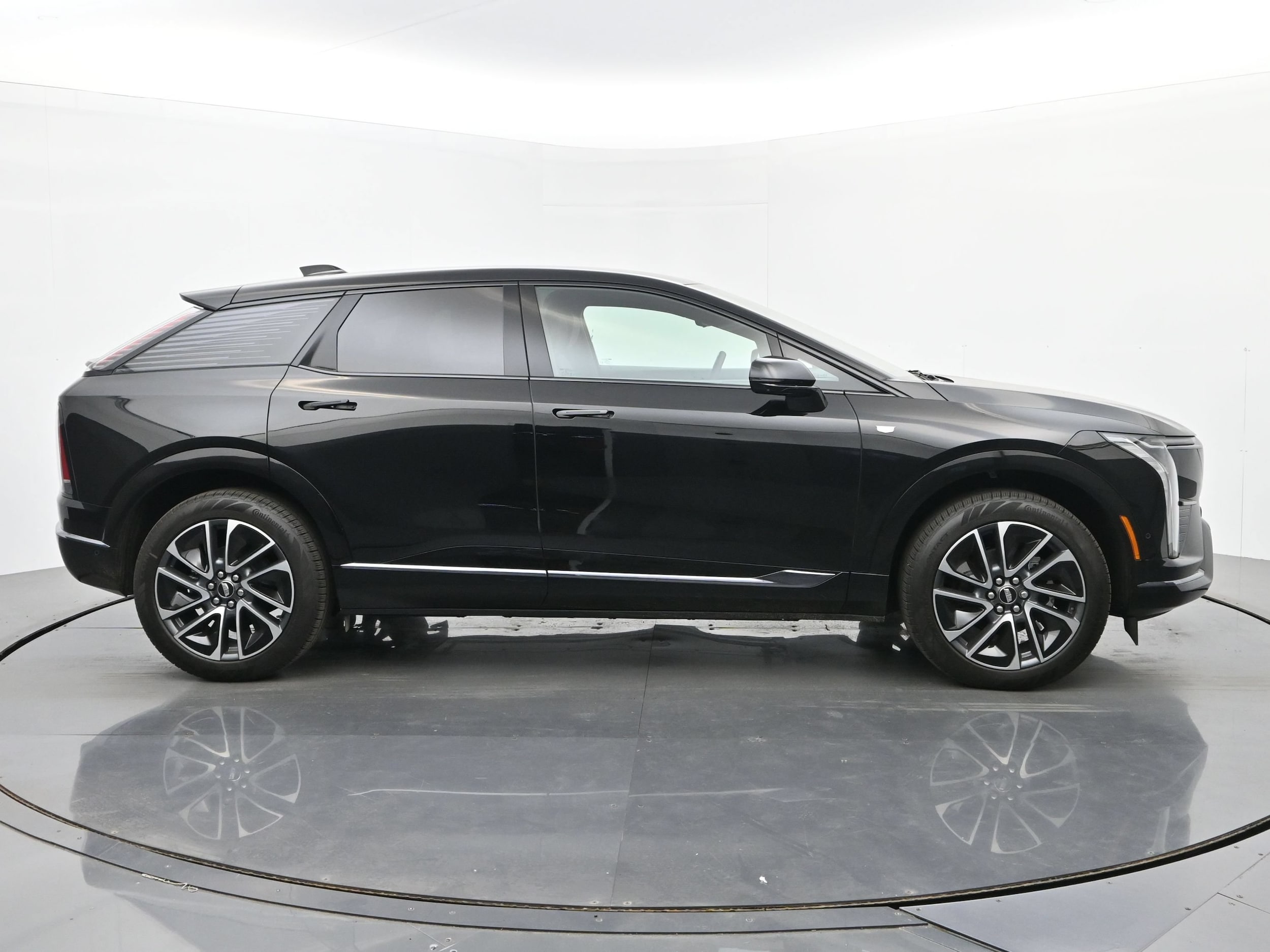 2026 Cadillac OPTIQ Sport - Photo 6