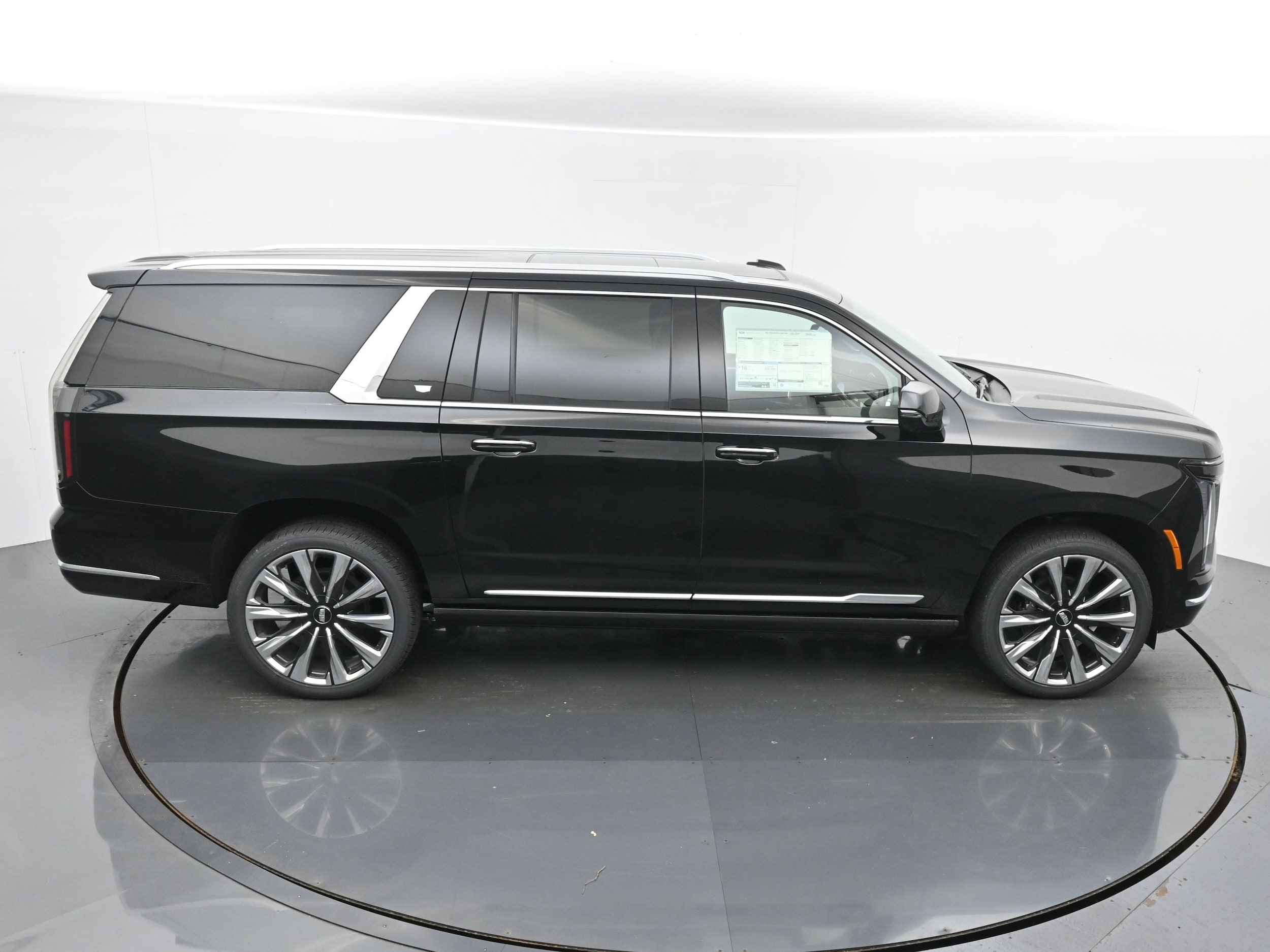 2027 Cadillac Escalade ESV Luxury - Photo 28