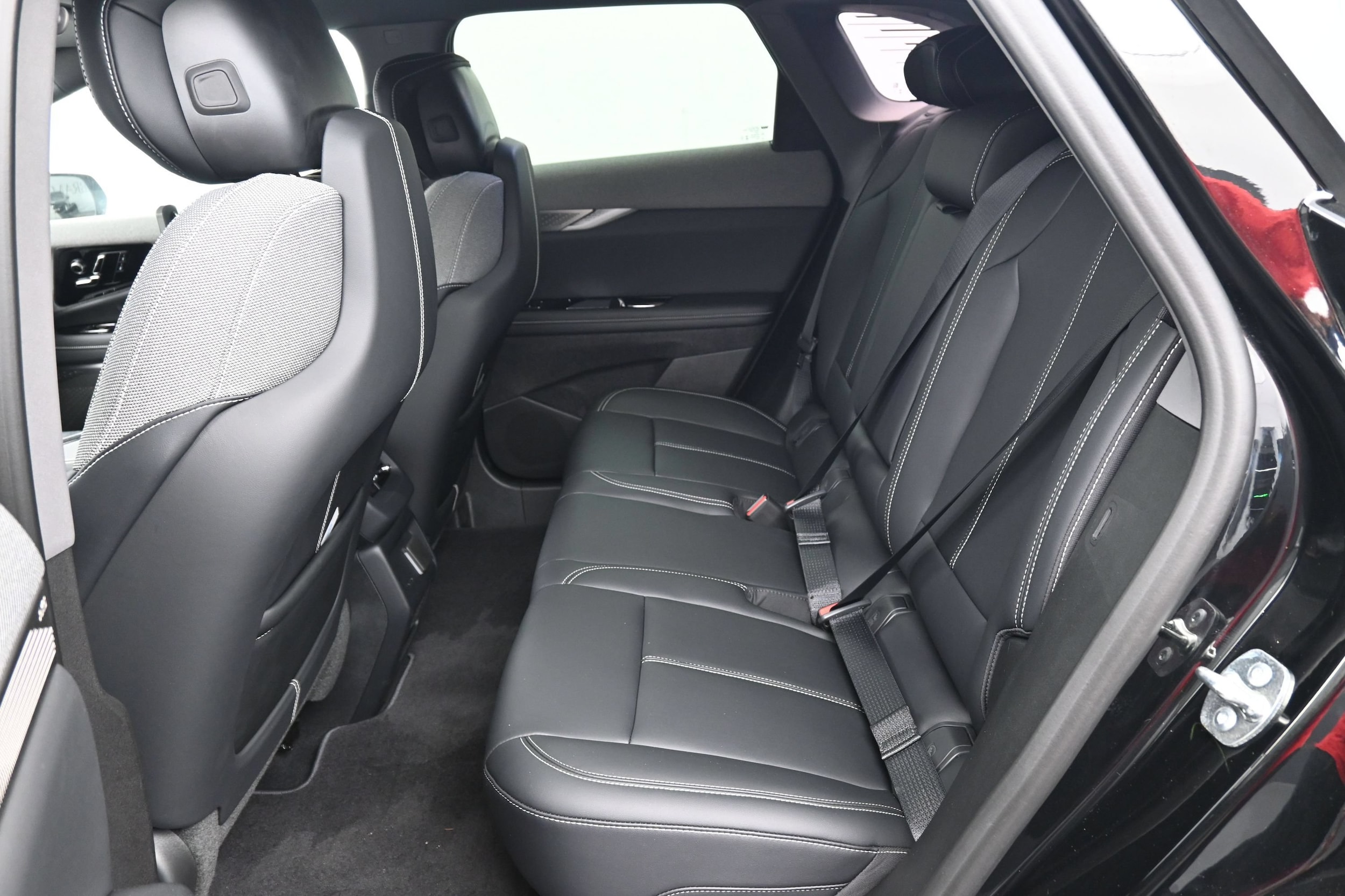 2026 Cadillac OPTIQ Sport - Photo 9
