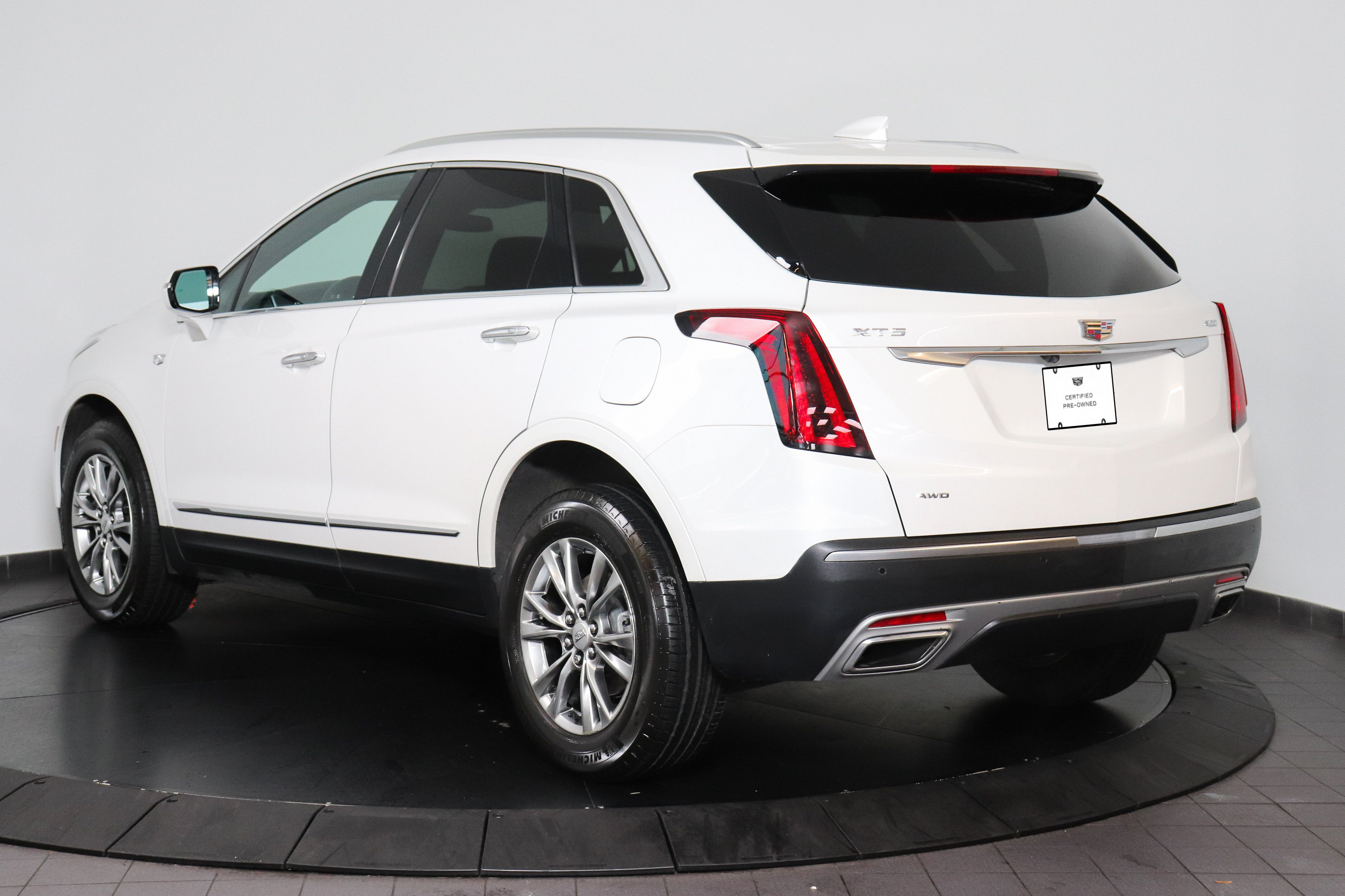 Used 2023 CADILLAC XT5 AWD Premium Luxury SUV
