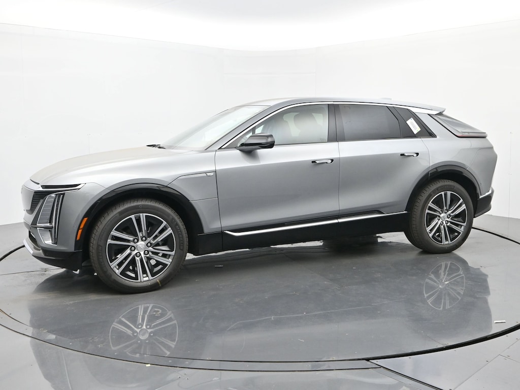 New 2026 CADILLAC LYRIQ Luxury SUV