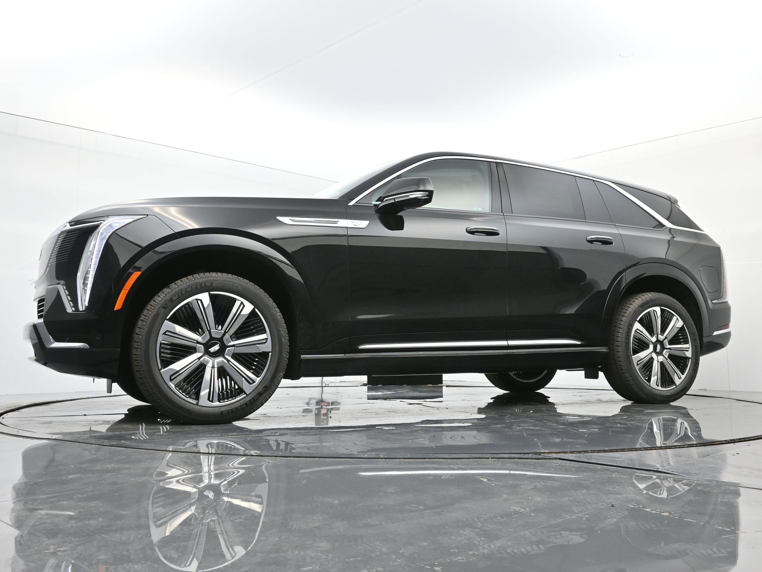 2025 Cadillac Escalade IQ Luxury 2 - Photo 16