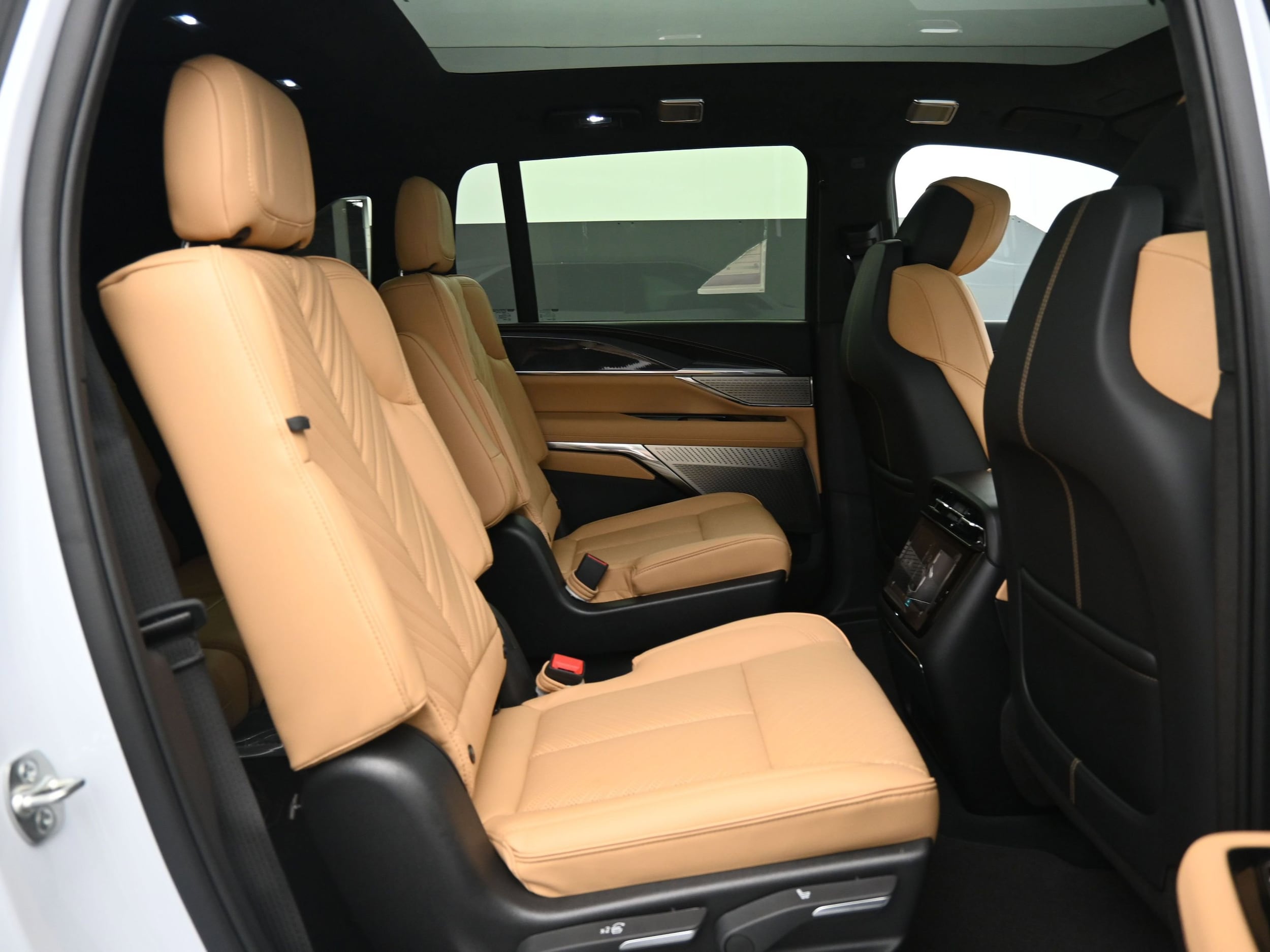 2026 Cadillac Escalade IQ Premium Luxury - Photo 12