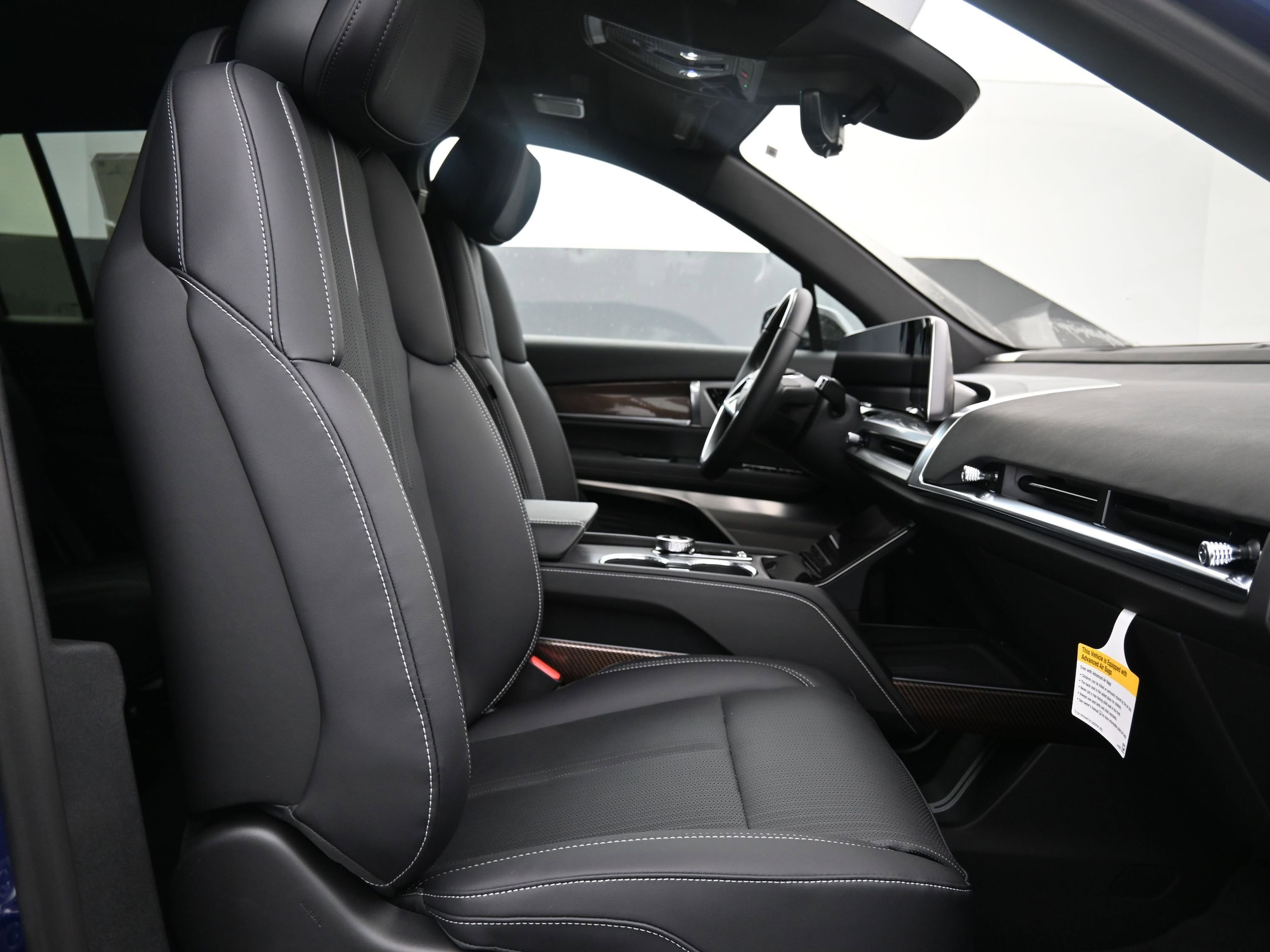 2026 Cadillac VISTIQ Sport - Photo 13