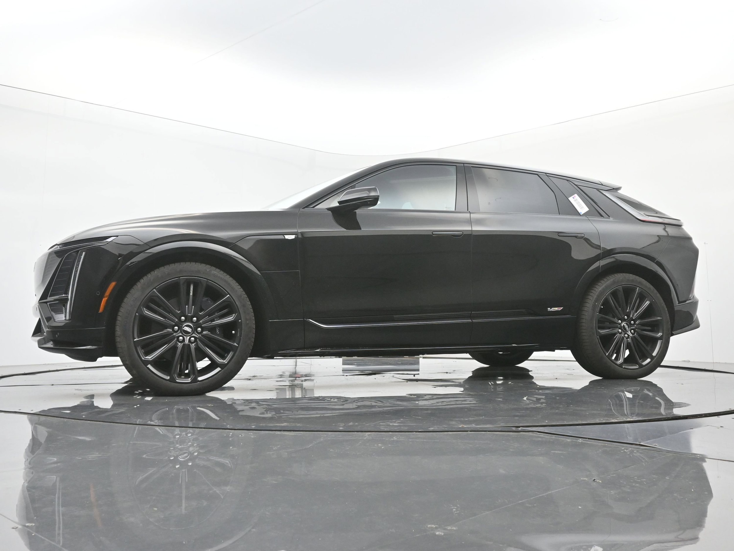 2026 Cadillac LYRIQ V Premium - Photo 16