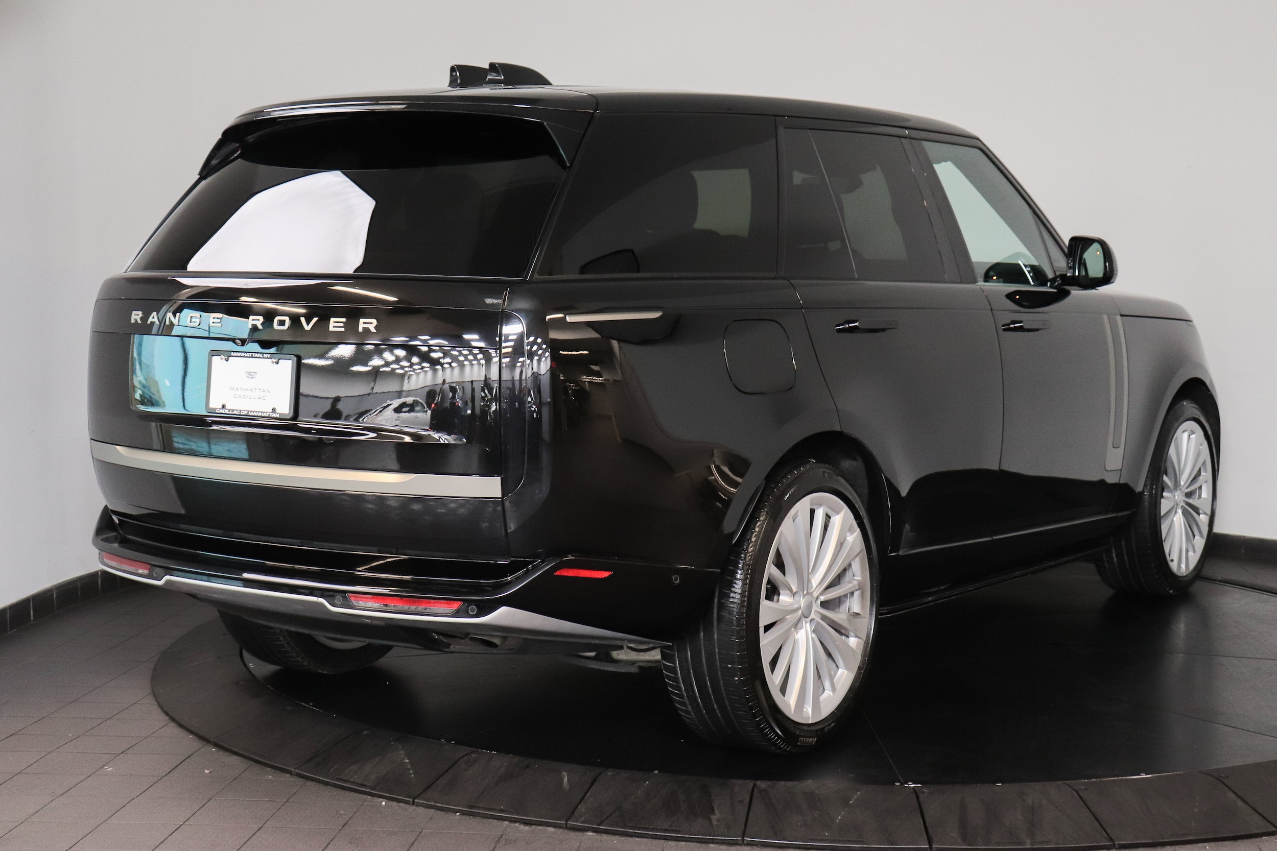 2025 Land Rover Range Rover 6