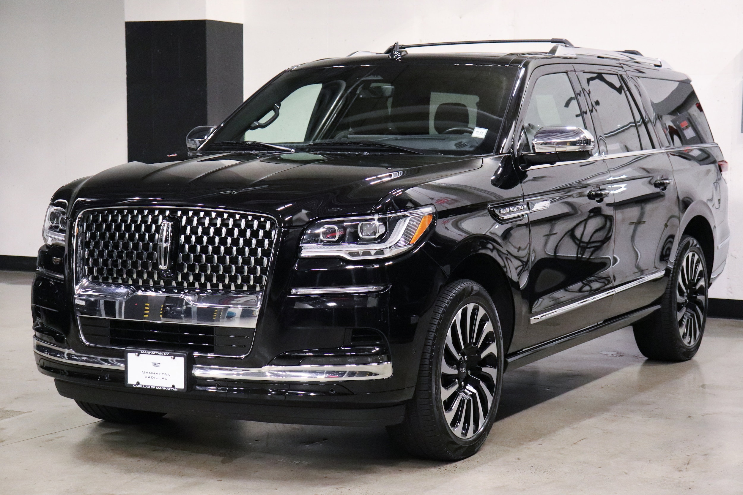 2024 Lincoln Navigator Black Label L's photo