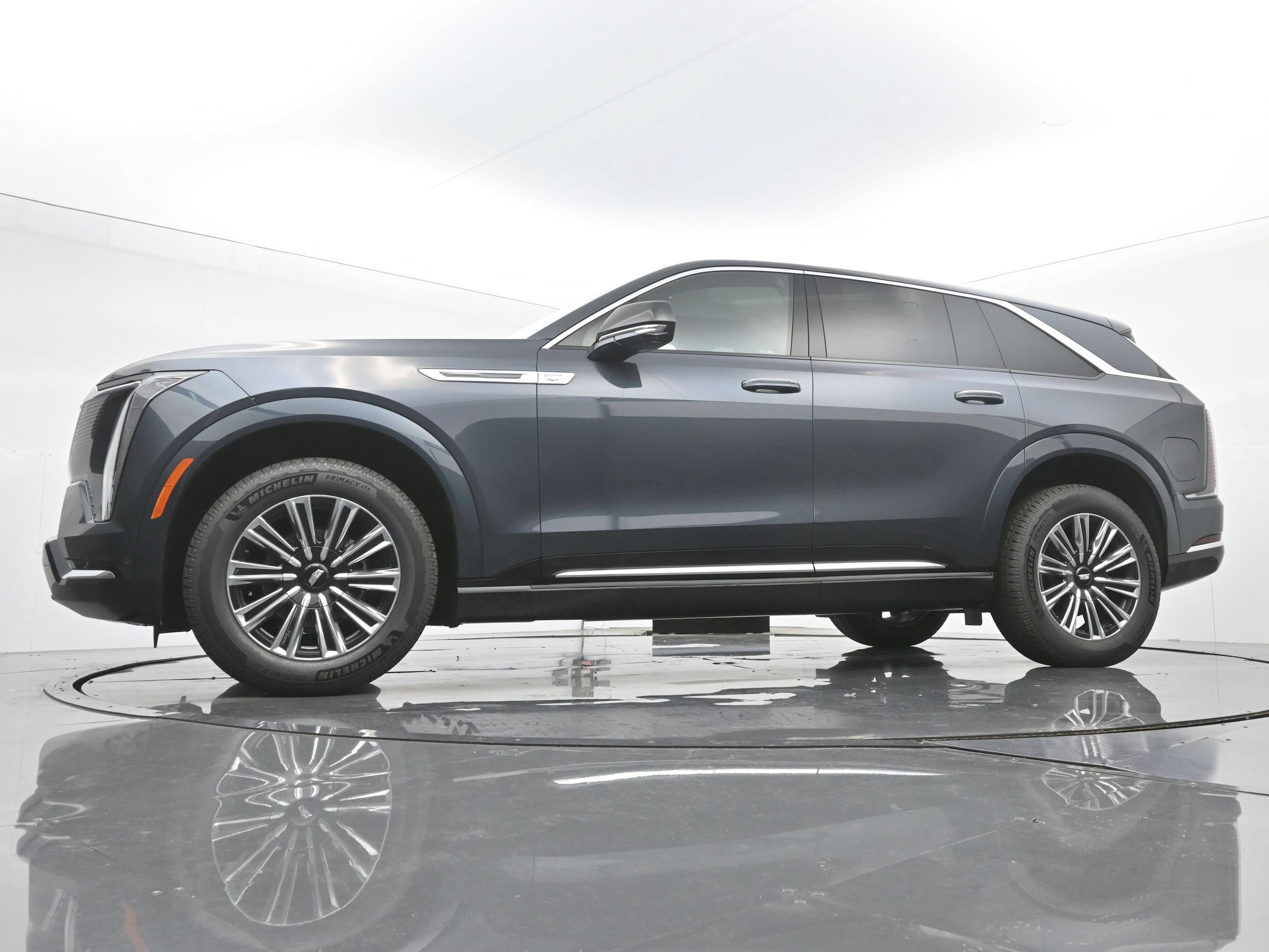 2026 Cadillac Escalade IQ Luxury - Photo 16