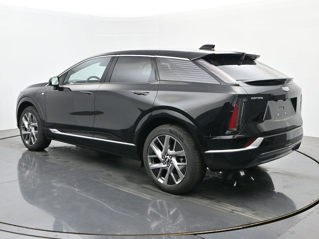 New 2026 CADILLAC OPTIQ Premium Luxury SUV