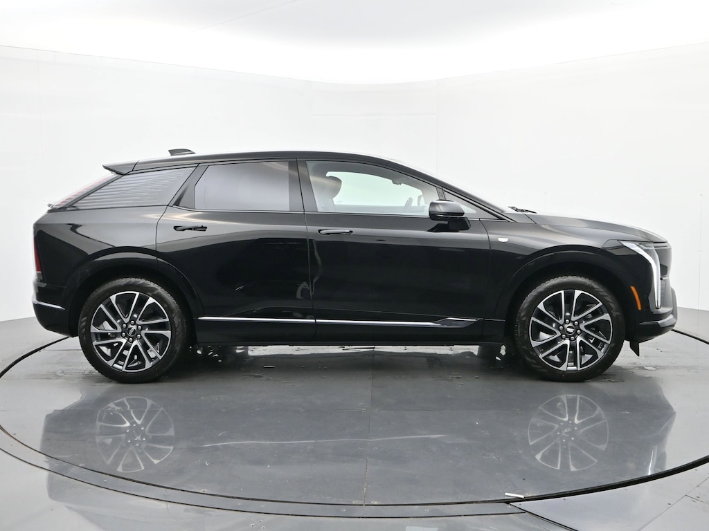 New 2026 CADILLAC OPTIQ Sport SUV