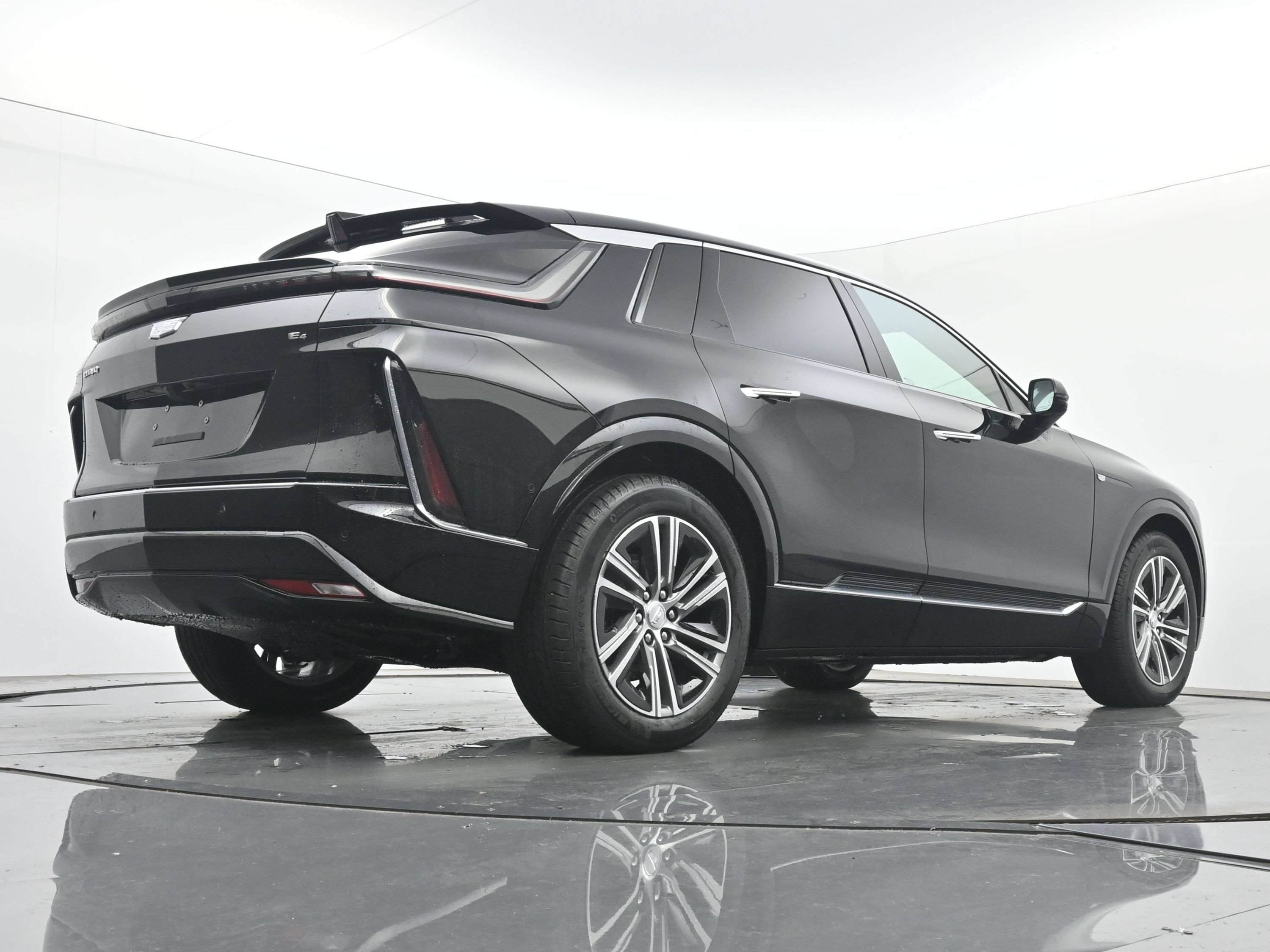 2027 Cadillac LYRIQ Luxury - Photo 19