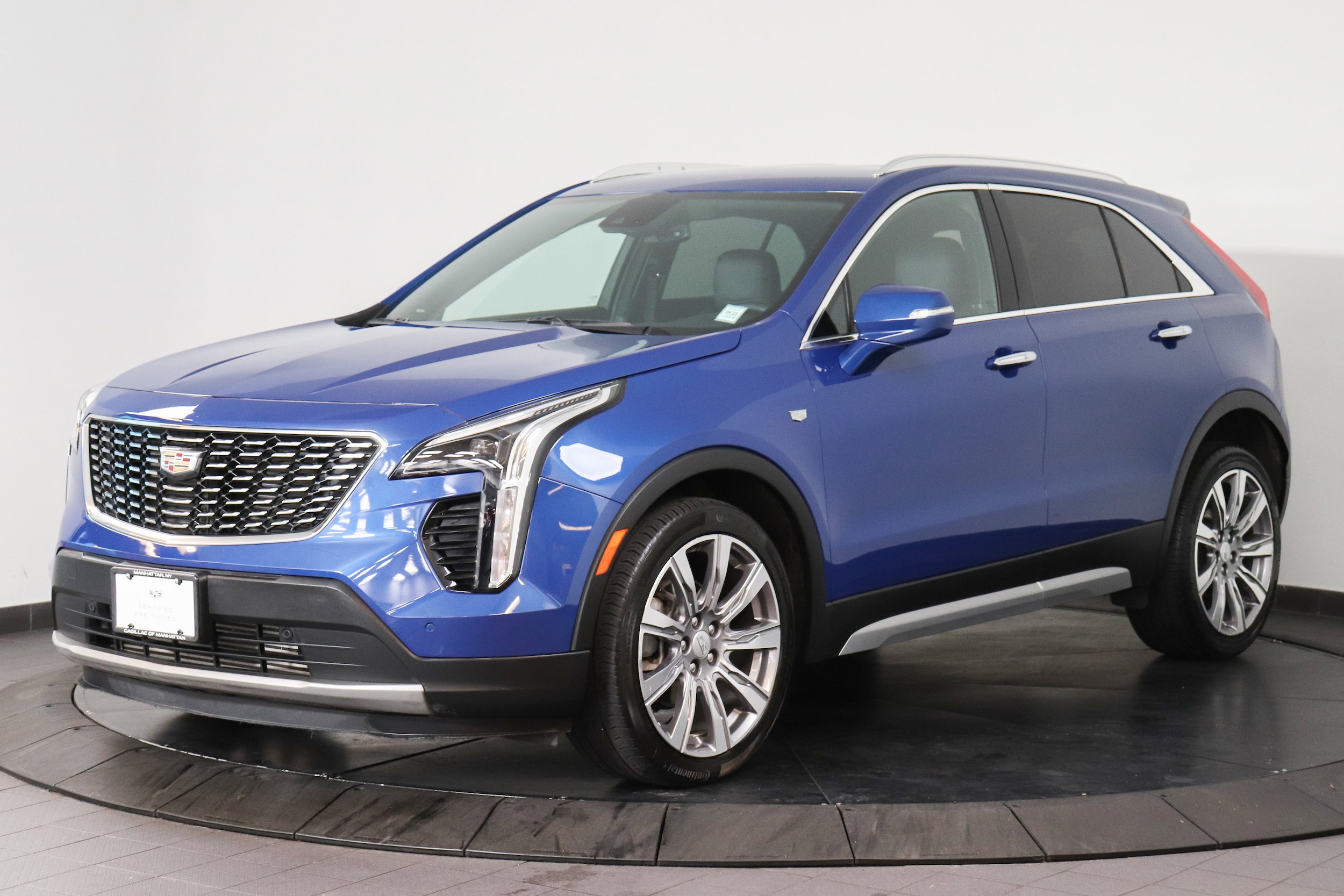 2023 CADILLAC XT4 SUV 