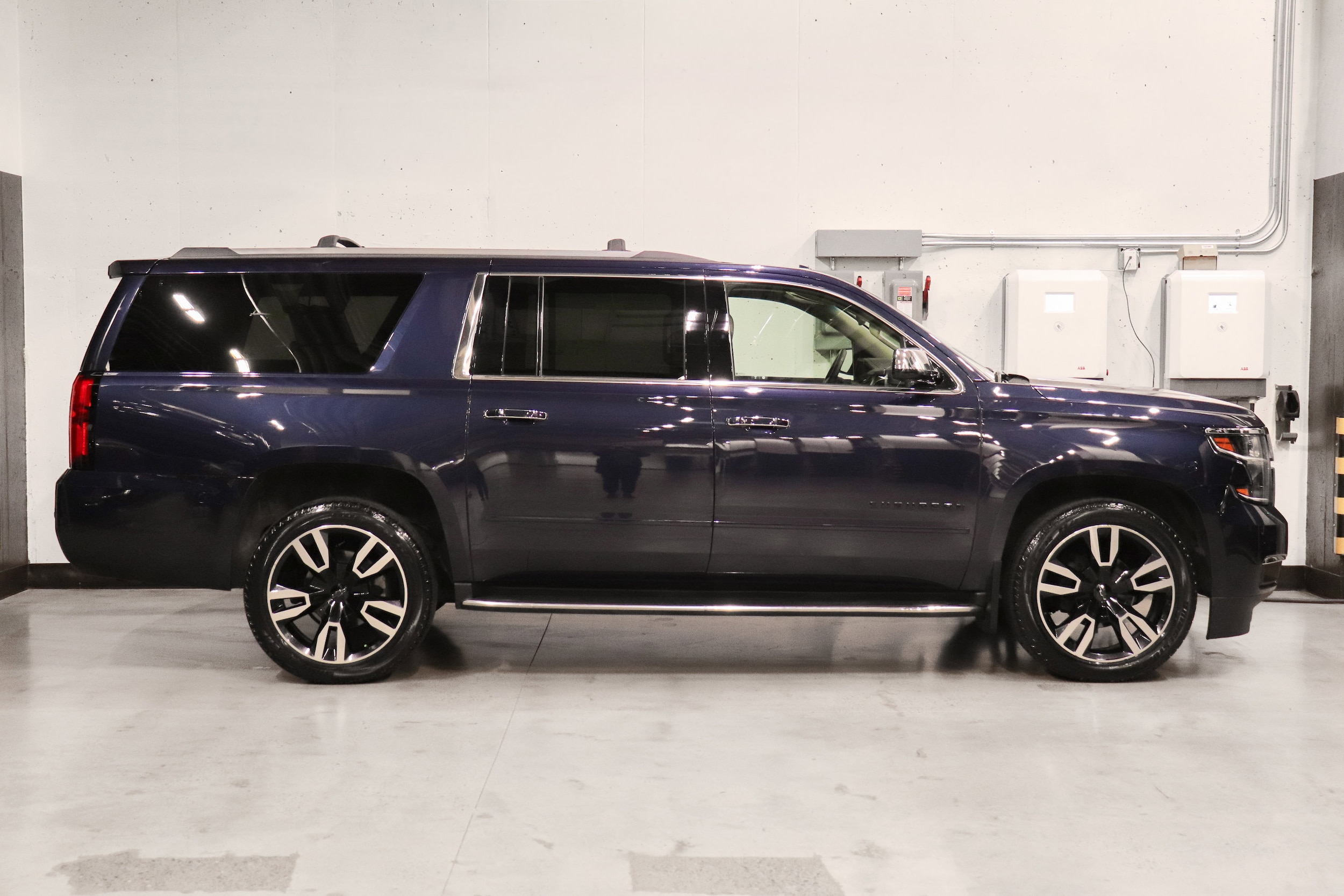 2020 Chevrolet Suburban 6