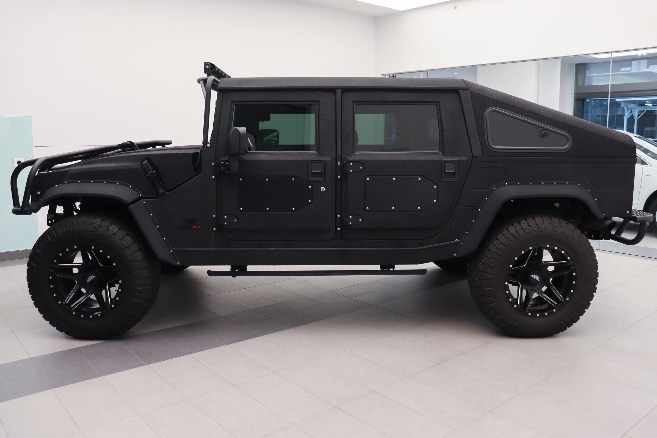 1995 Hummer H1 1 1/4 ton photo 2