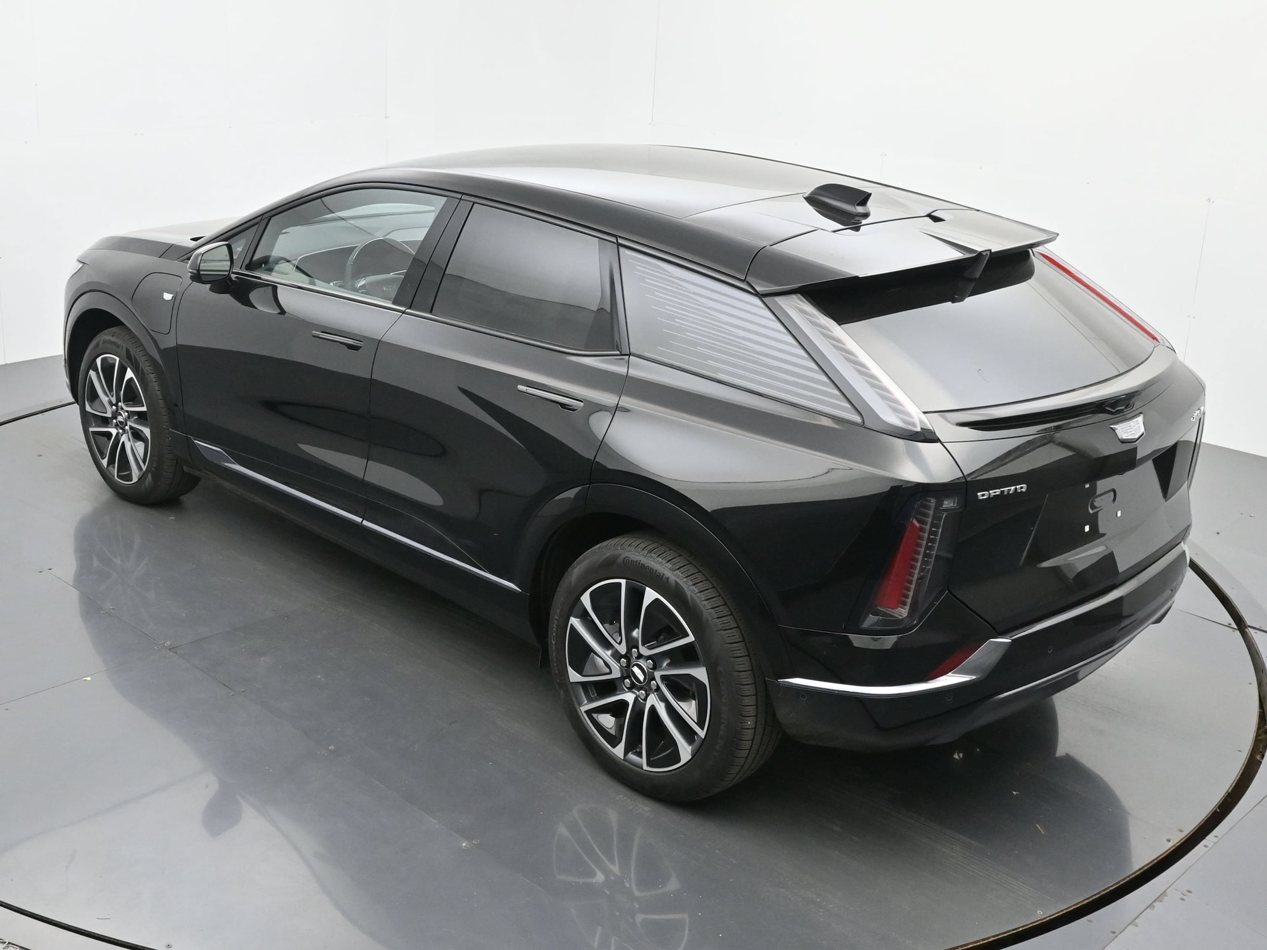 2026 Cadillac OPTIQ Sport - Photo 25