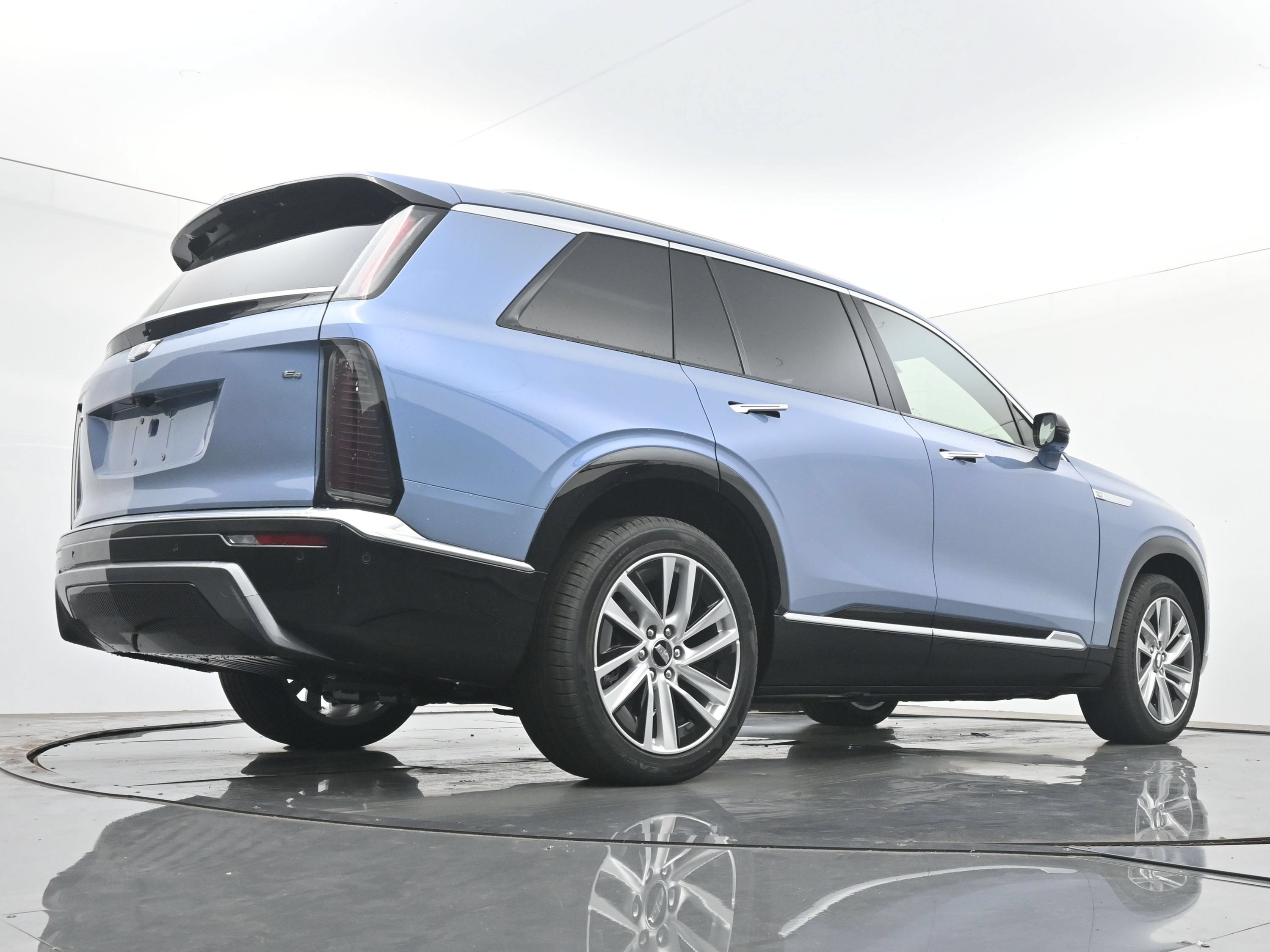 2027 Cadillac VISTIQ Luxury - Photo 18