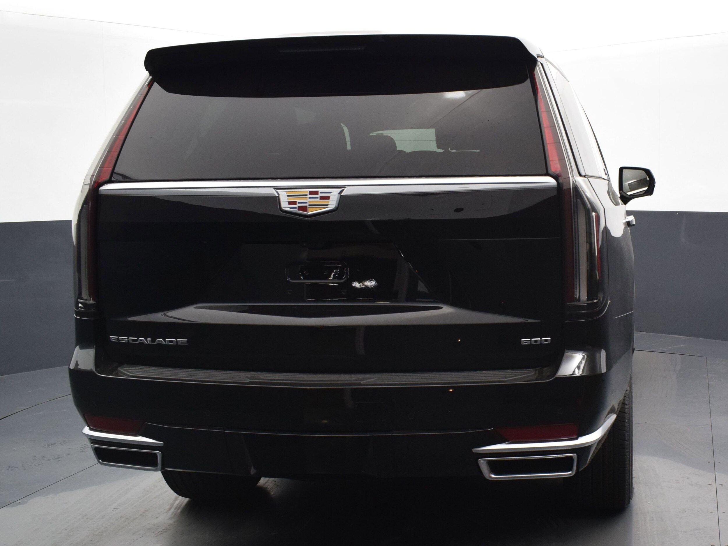 2024 Cadillac Escalade Premium Luxury photo 4