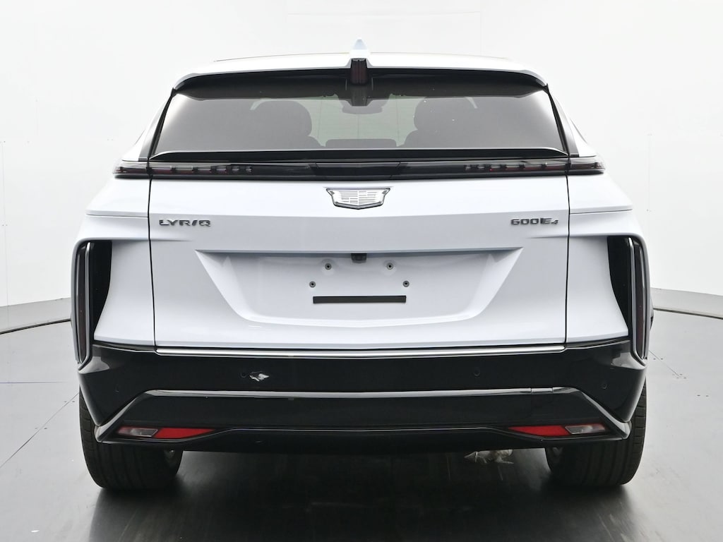 New 2026 CADILLAC LYRIQ Luxury SUV