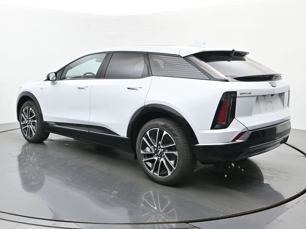 New 2026 CADILLAC OPTIQ Sport SUV