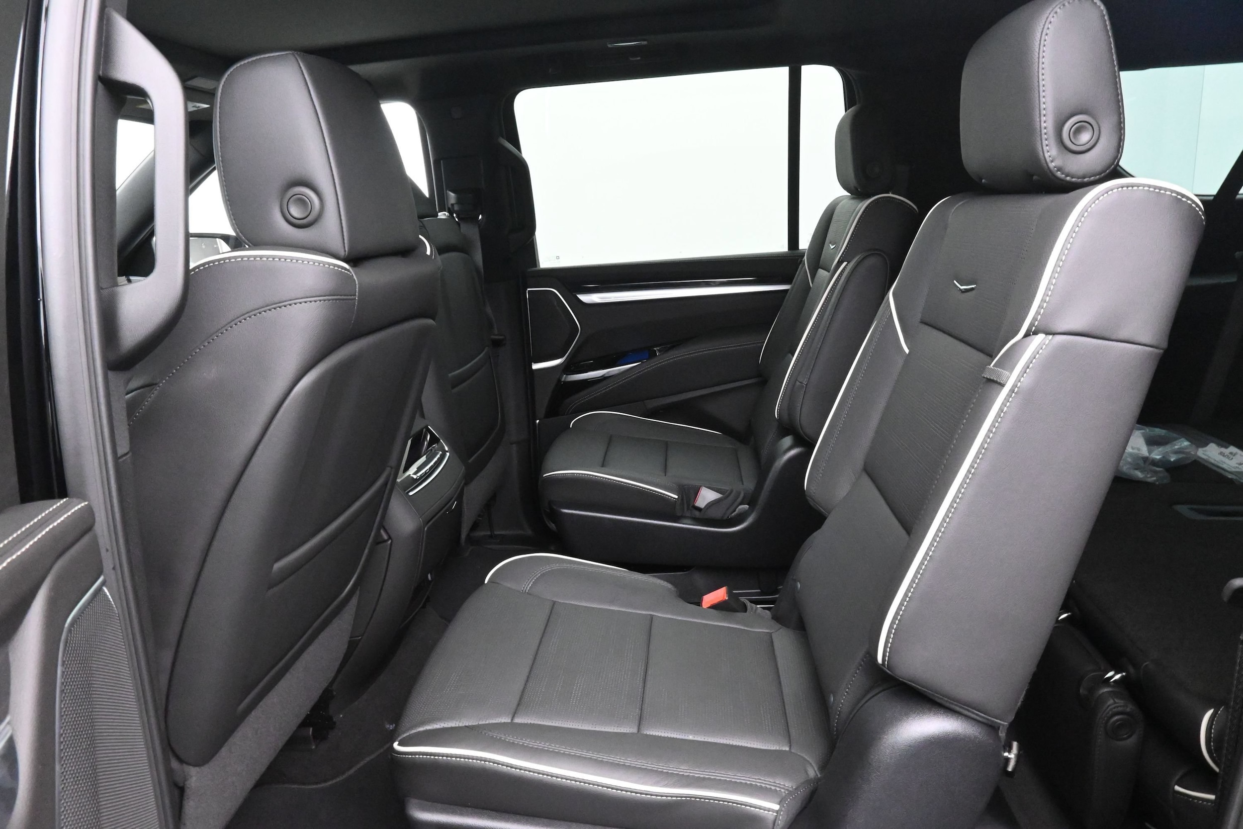 2026 Cadillac Escalade ESV Sport - Photo 9