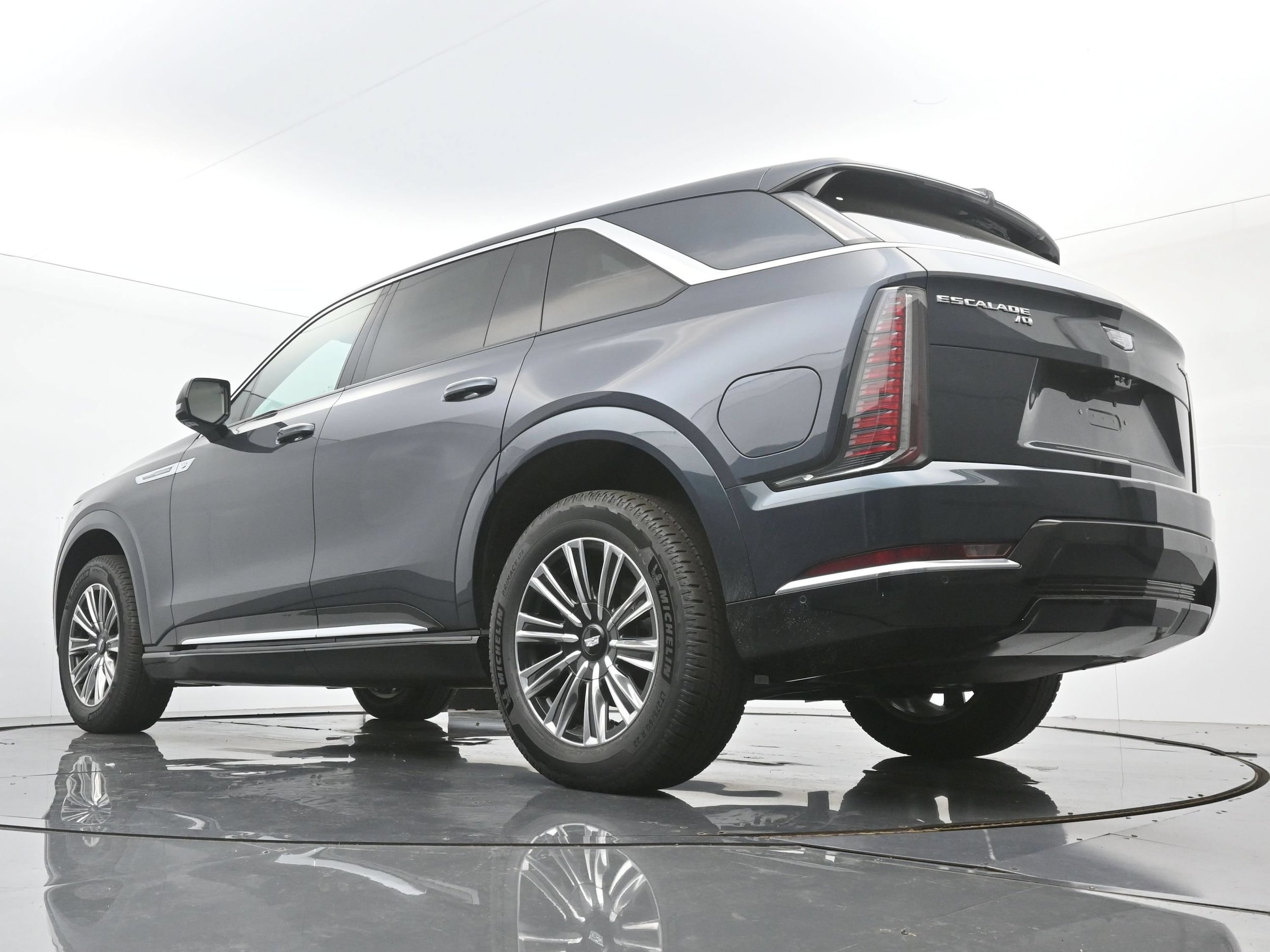 2026 Cadillac Escalade IQ Luxury - Photo 17