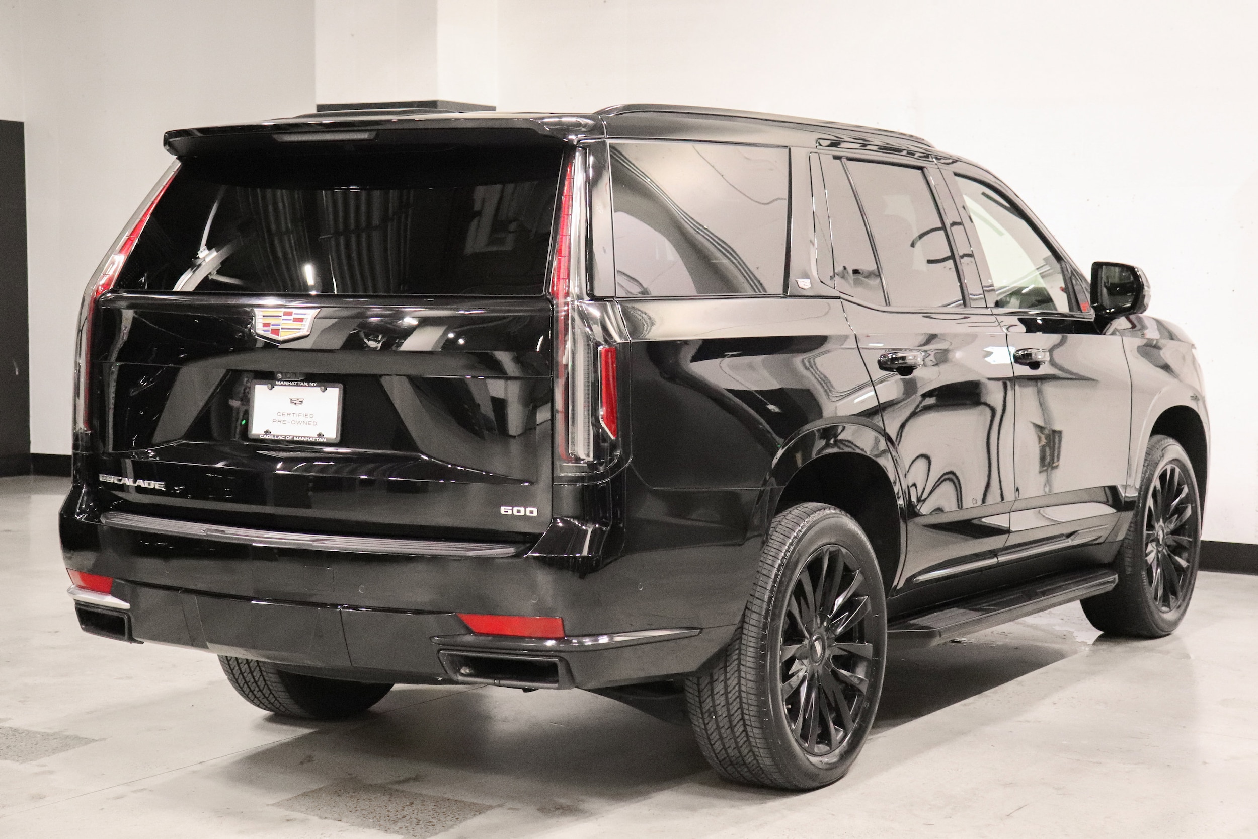 2022 Cadillac Escalade 4