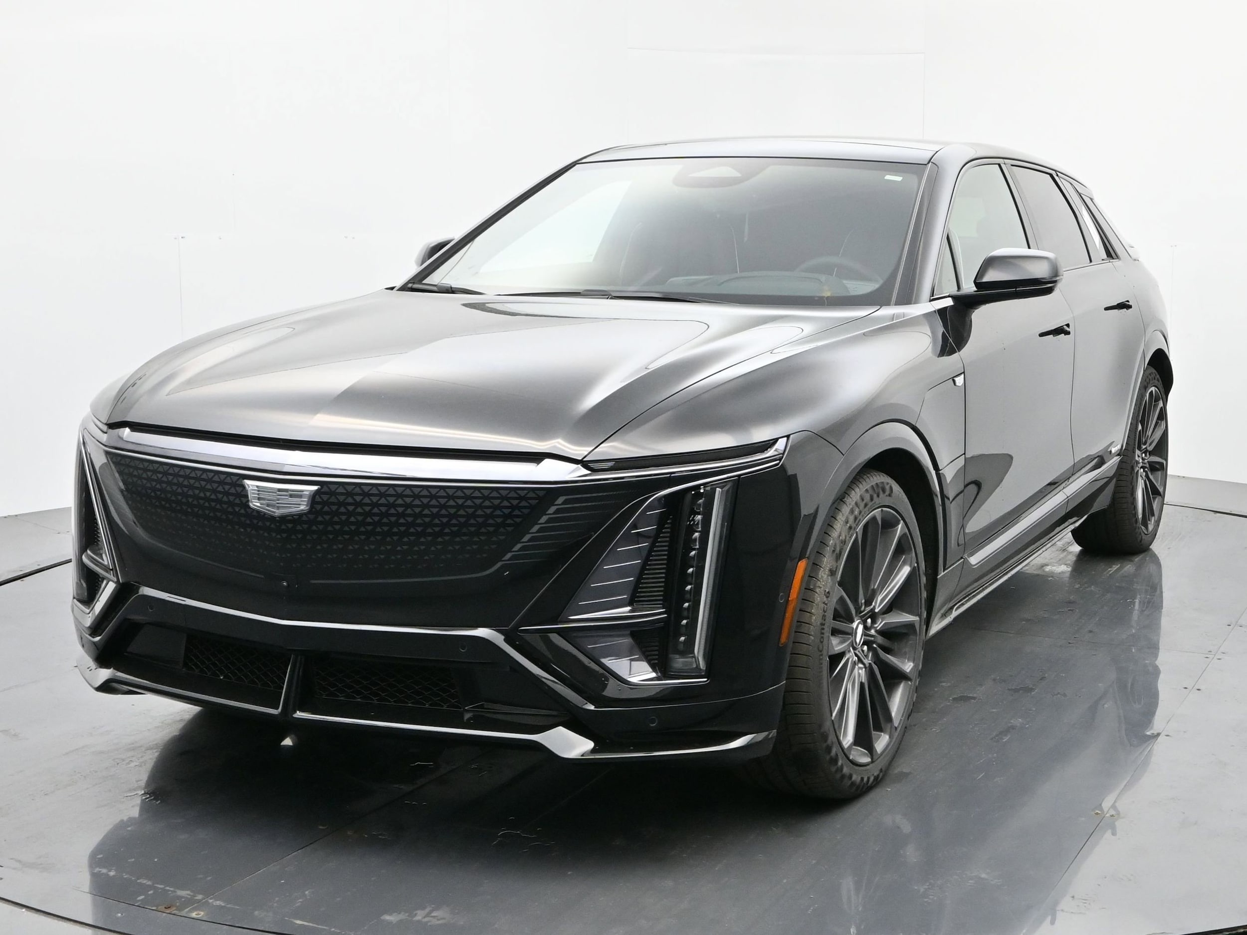 2026 Cadillac LYRIQ V Premium's photo