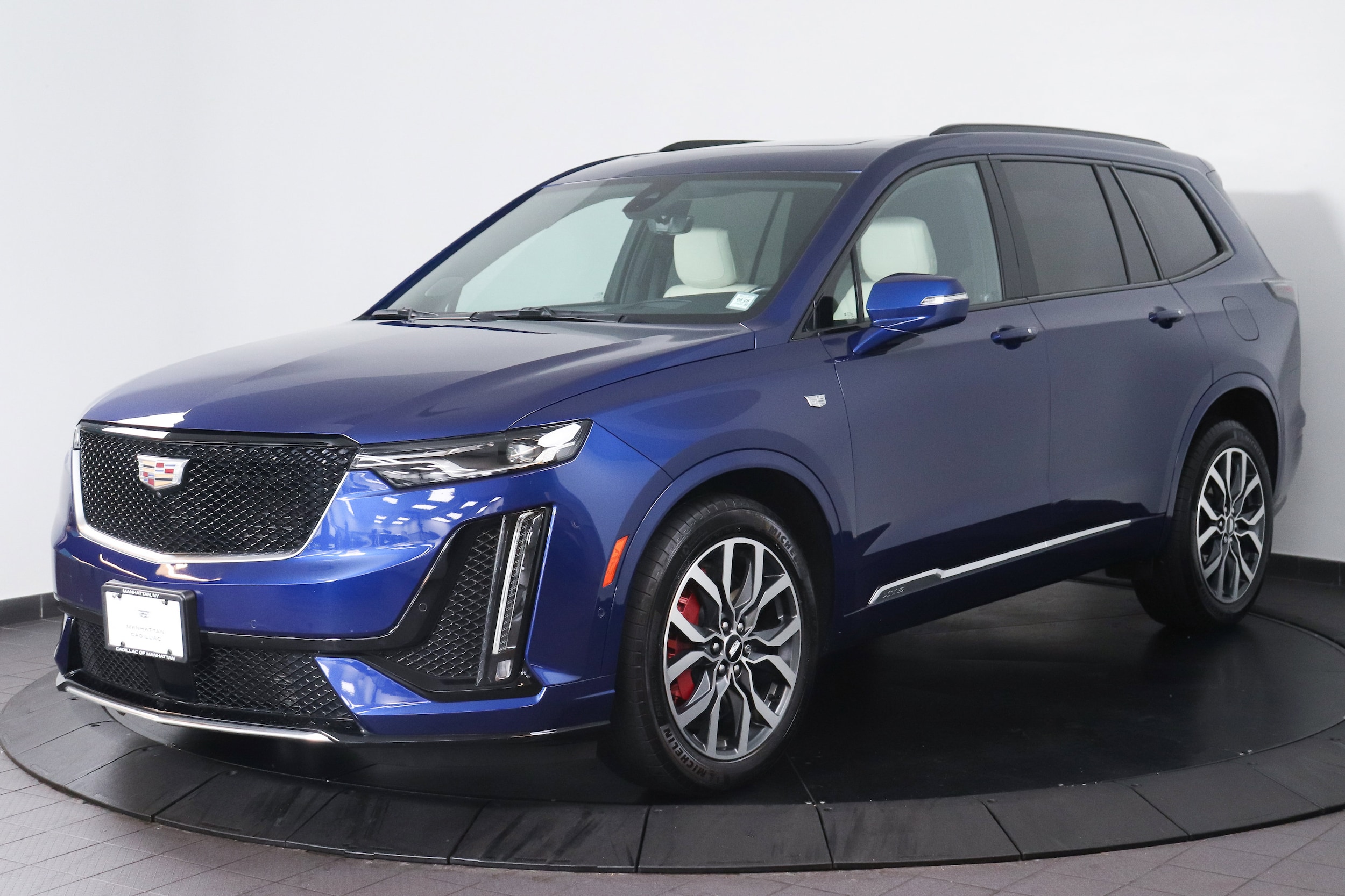 2023 Cadillac XT6 Sport's photo