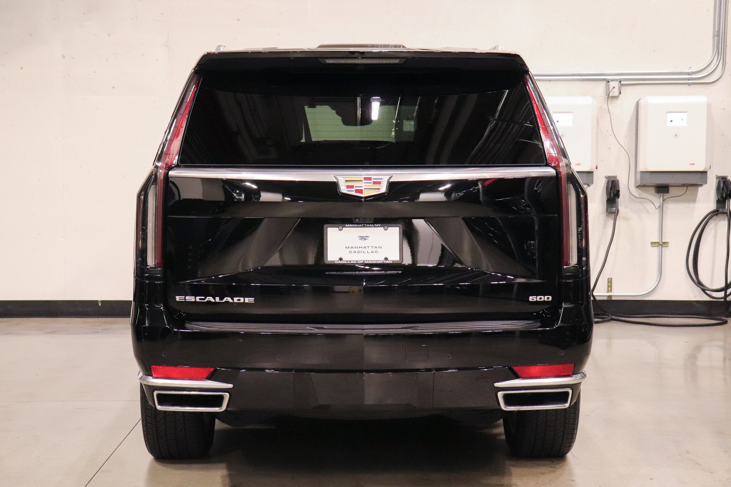 2022 Cadillac Escalade ESV Premium Luxury photo 4
