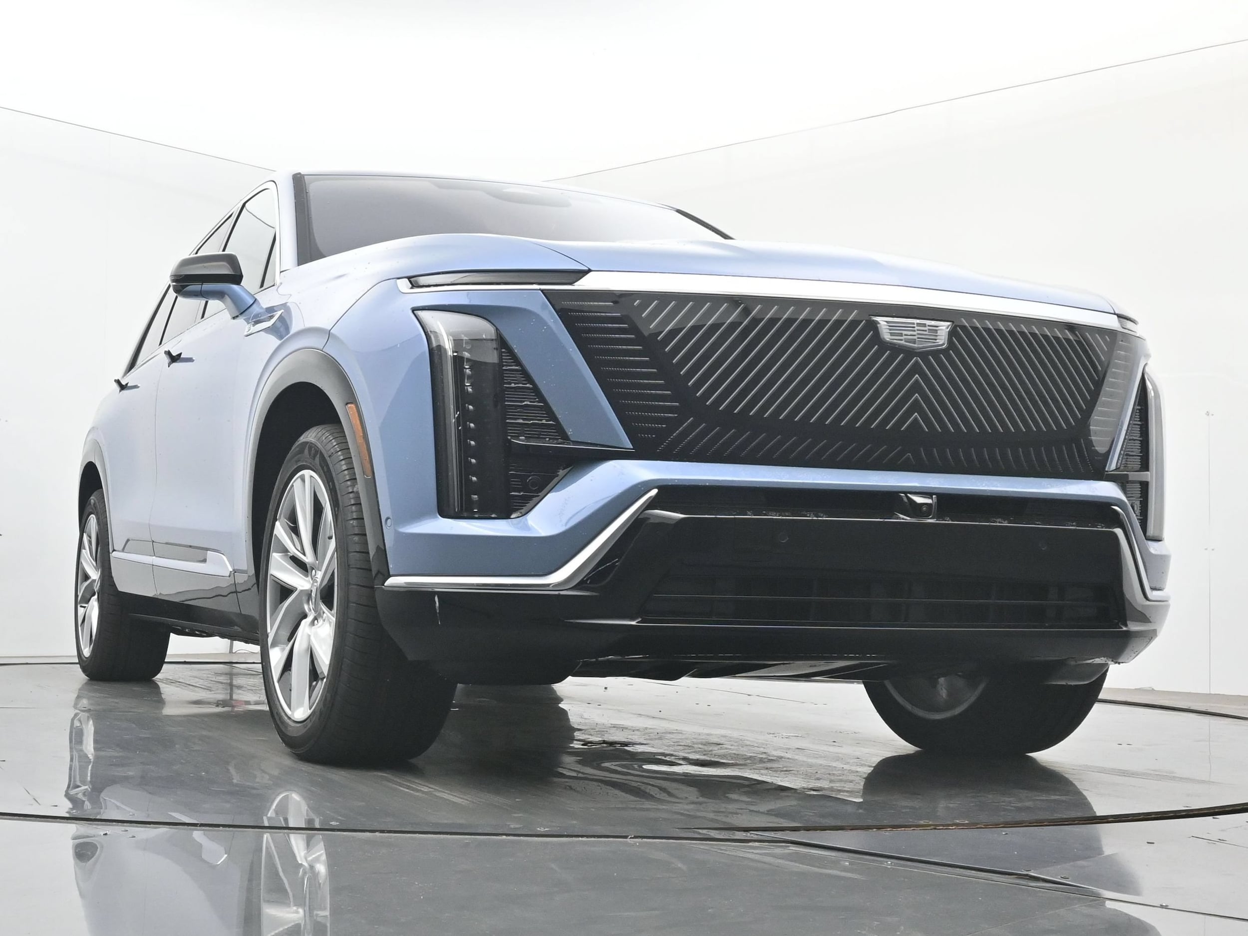 2027 Cadillac VISTIQ Luxury - Photo 21