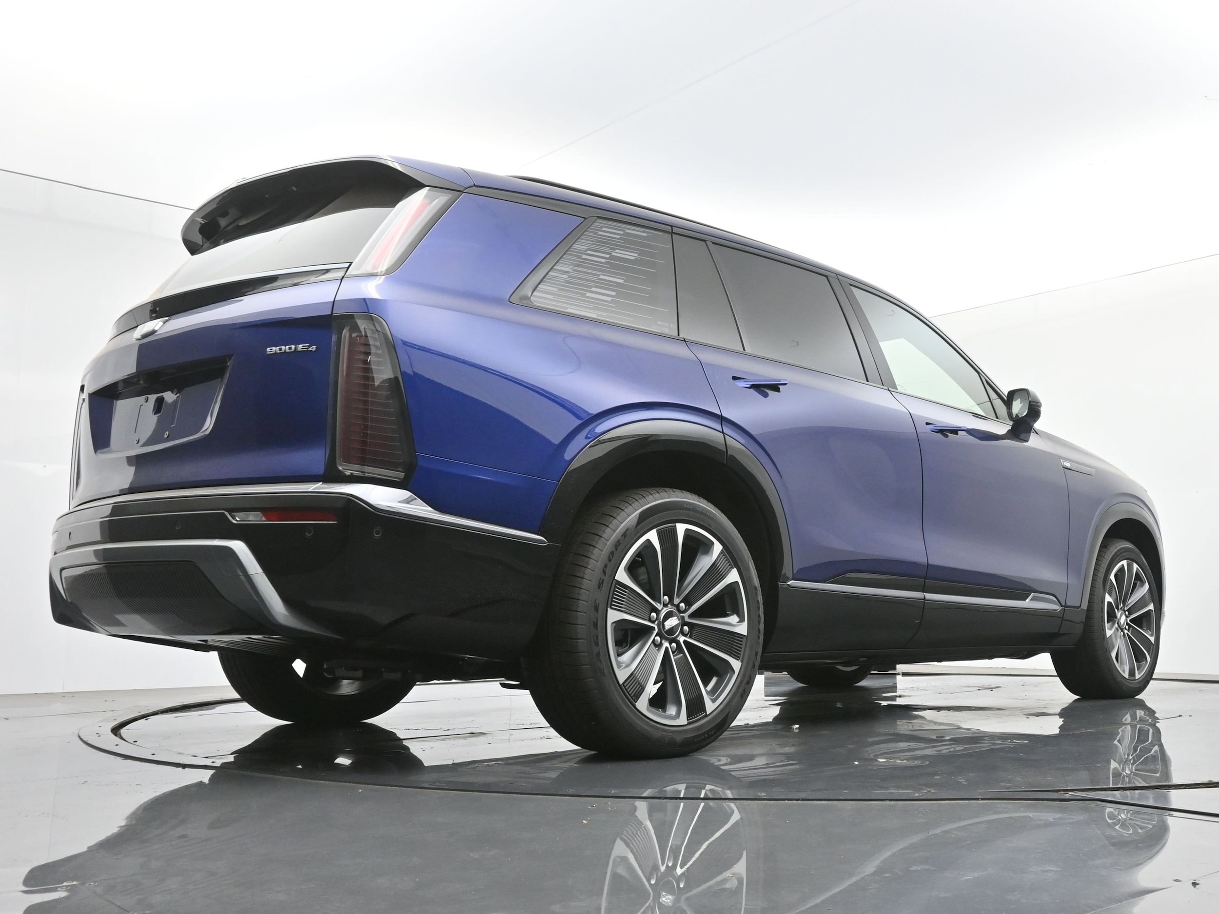 2026 Cadillac VISTIQ Sport - Photo 19