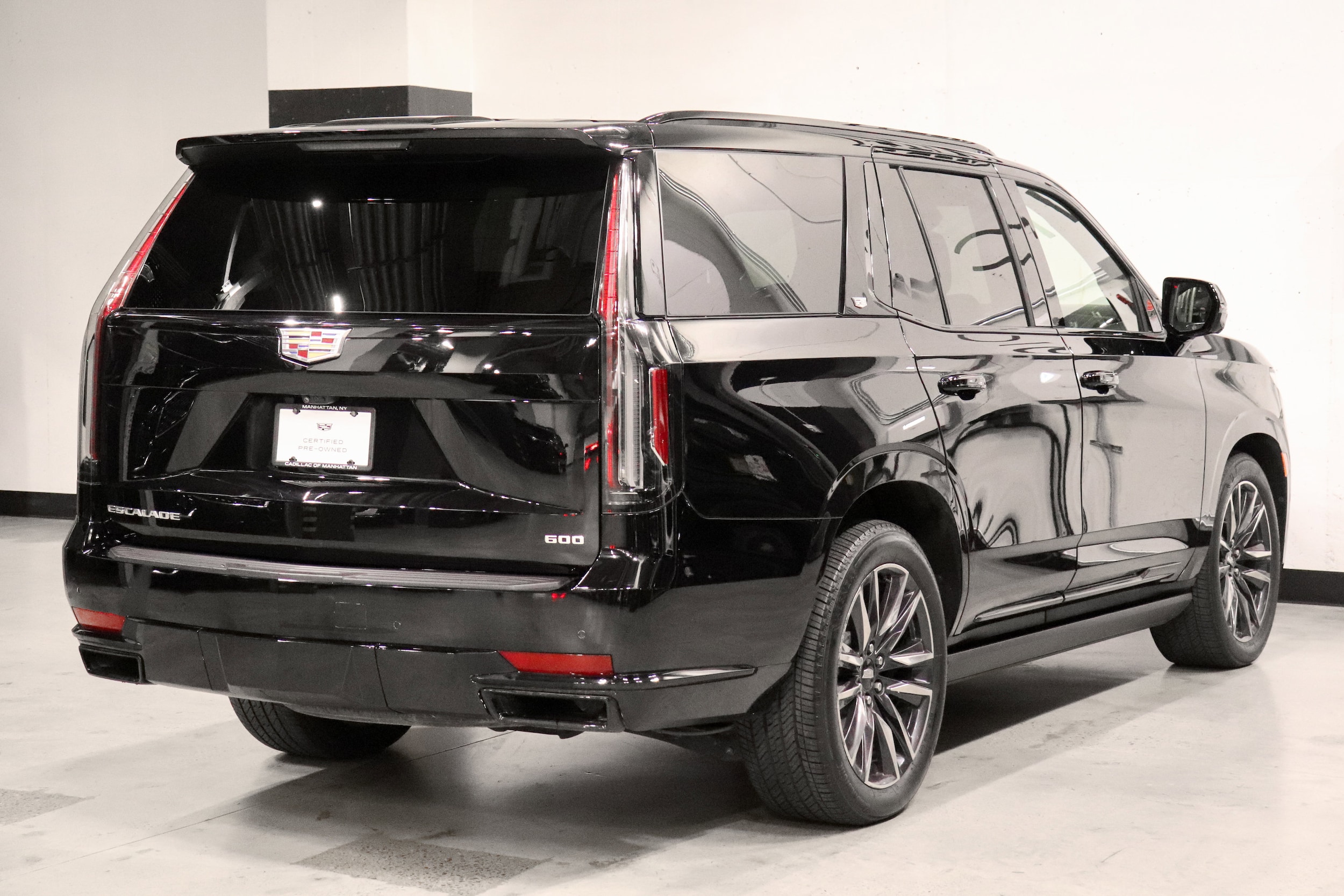 2023 Cadillac Escalade 5