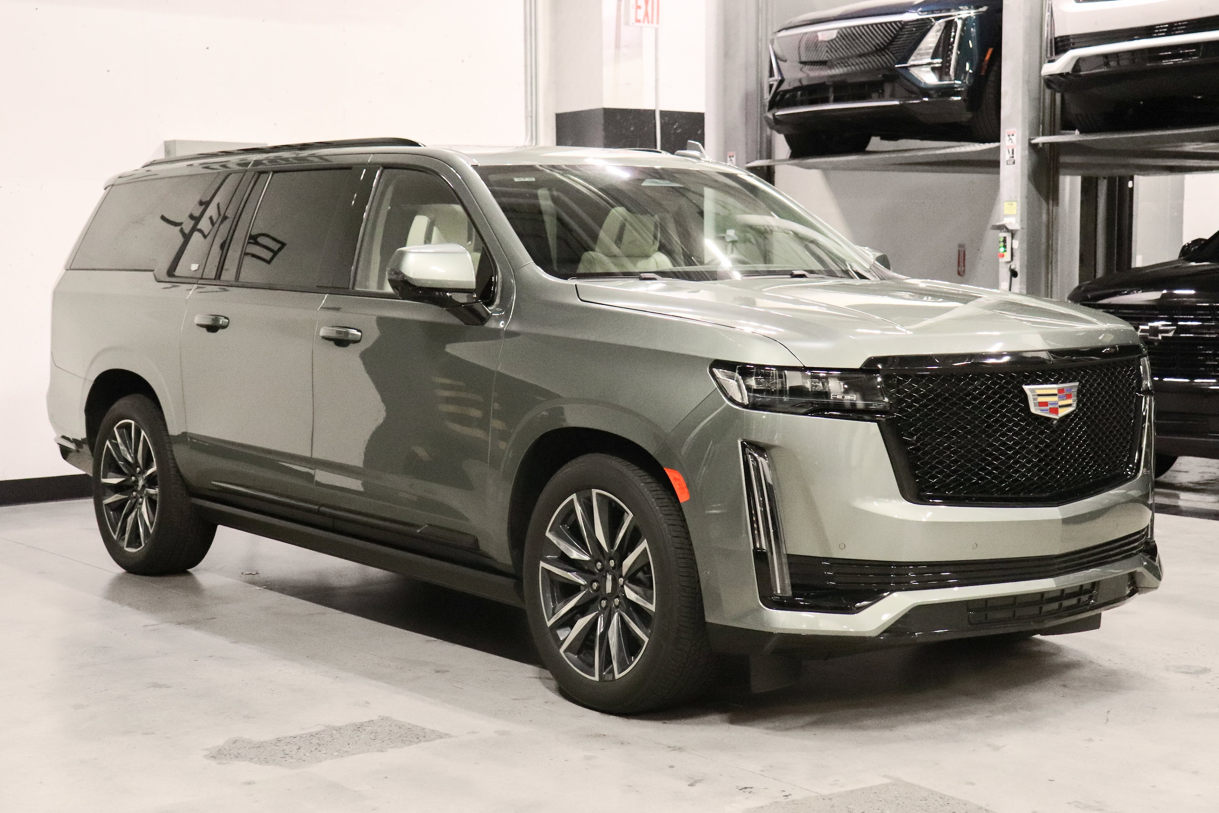 2023 Cadillac Escalade ESV 6