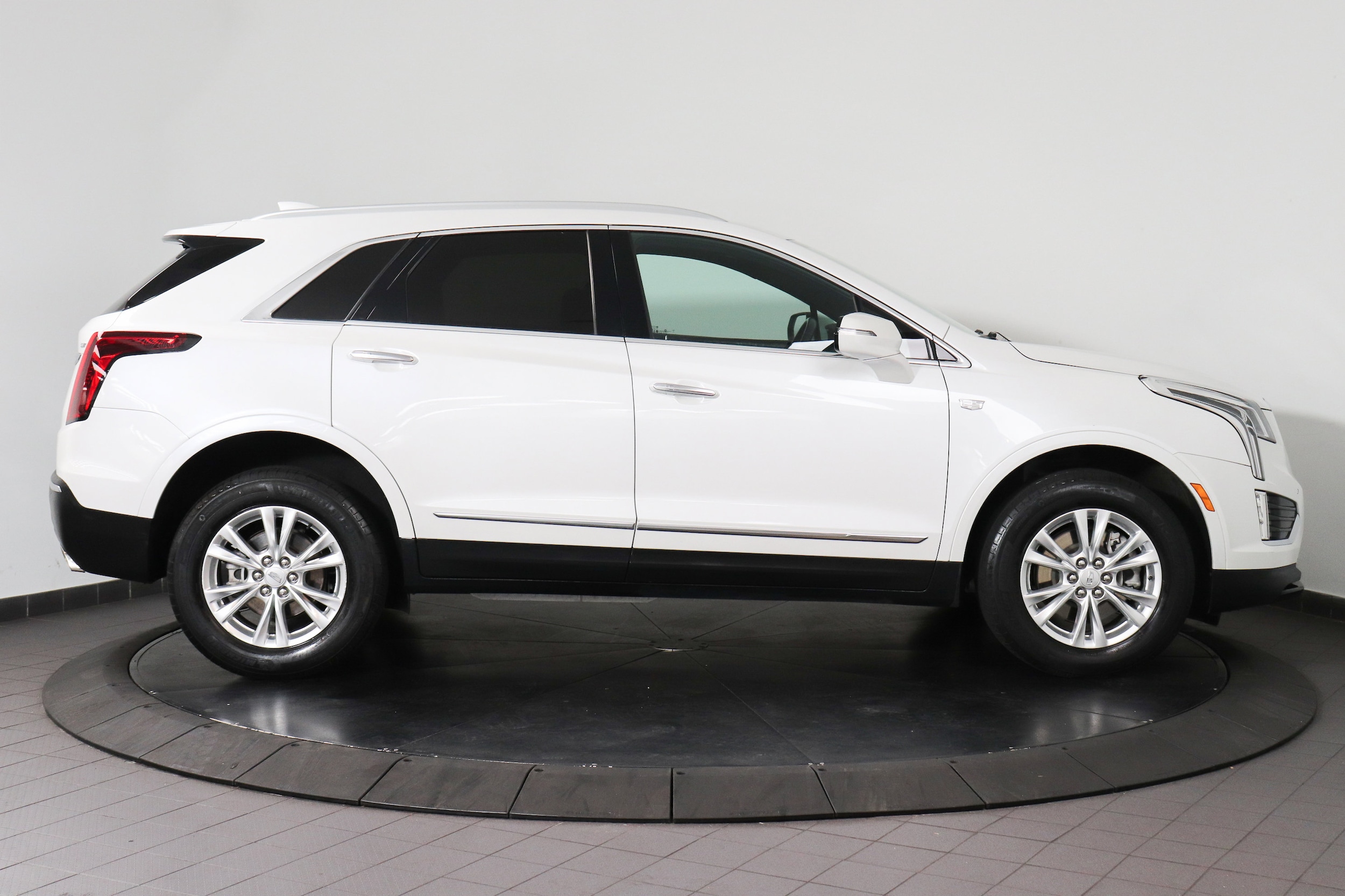 2022 Cadillac XT5 6