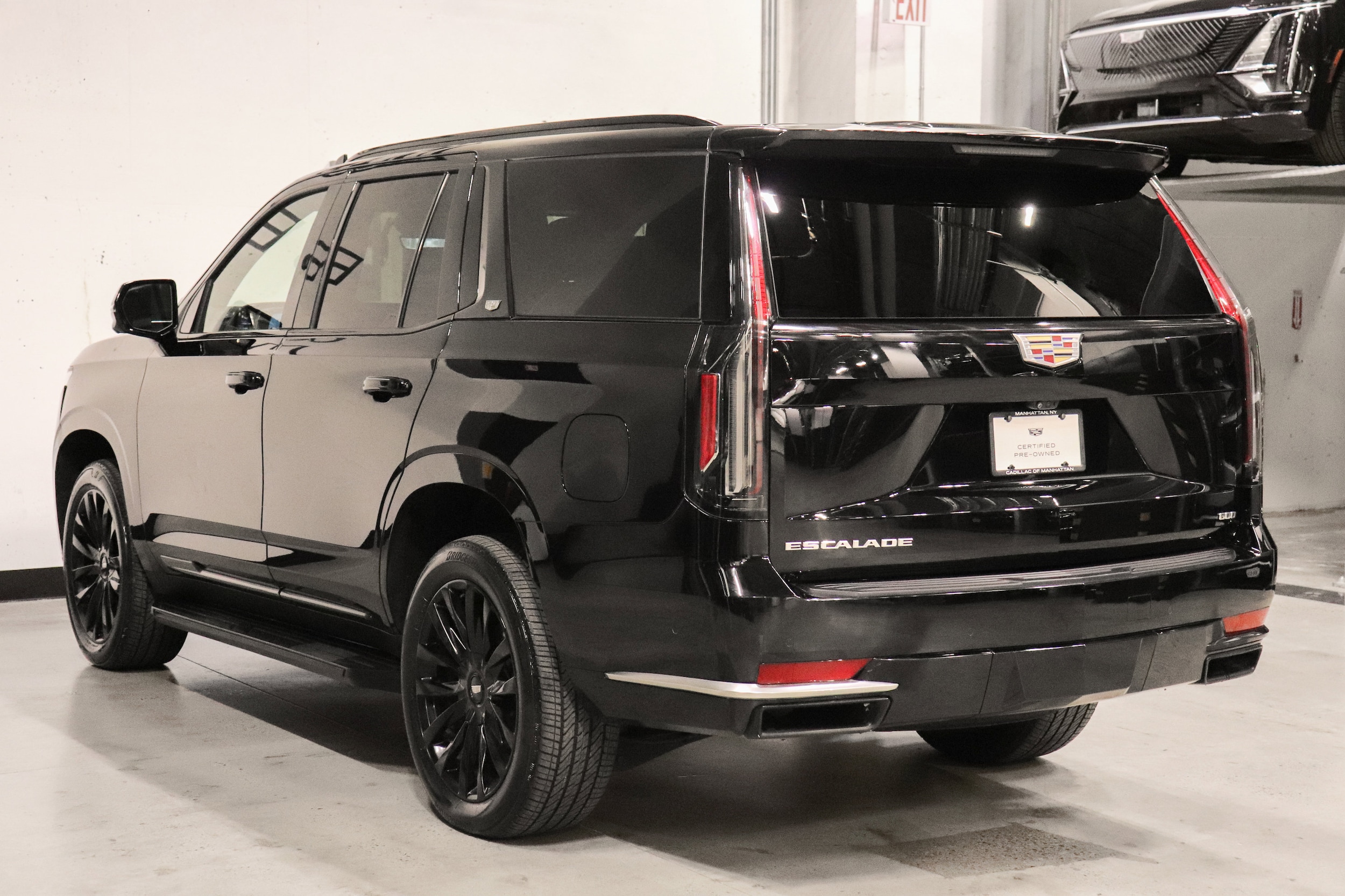 2022 Cadillac Escalade 2
