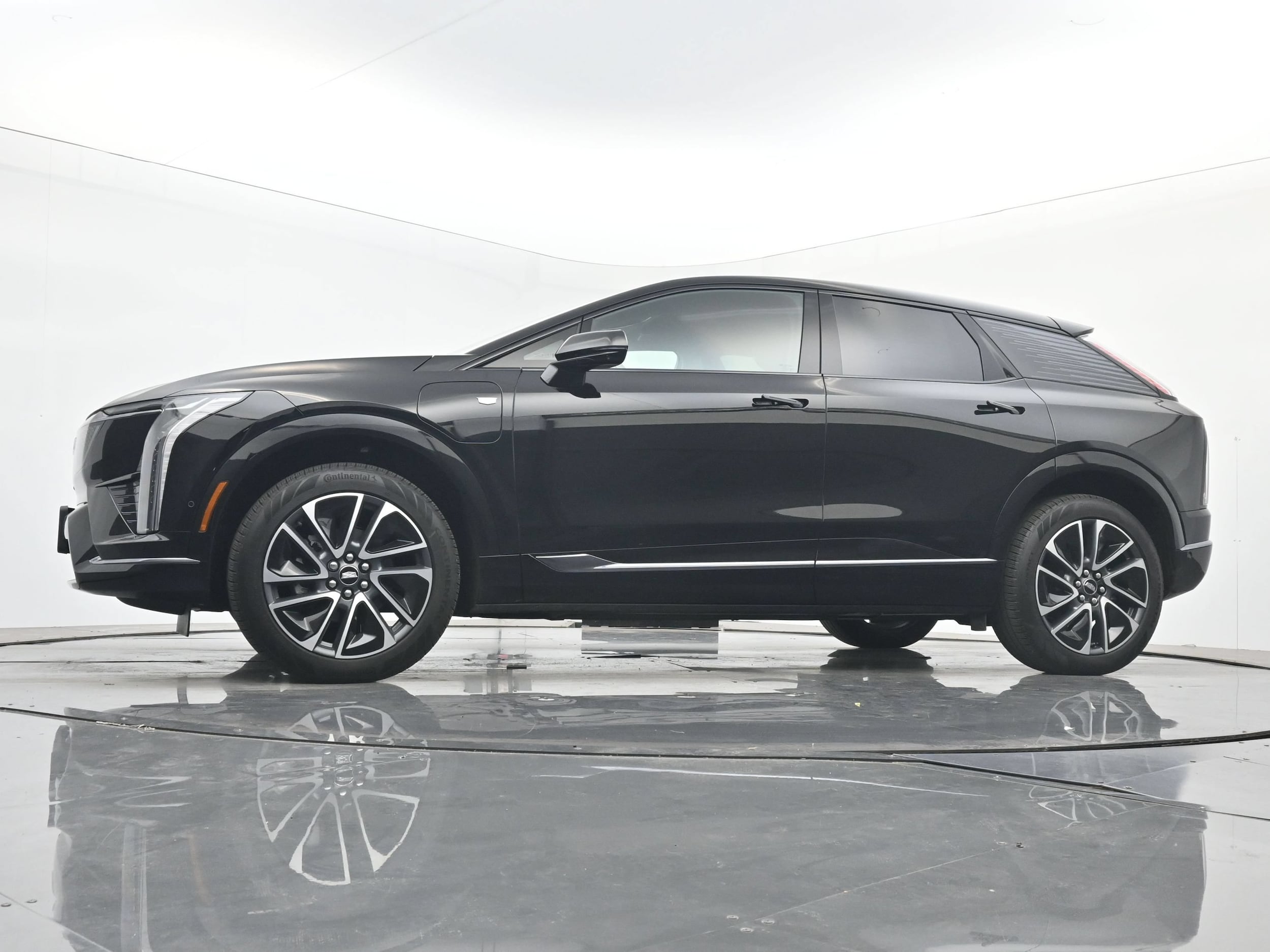 2026 Cadillac OPTIQ Sport - Photo 16