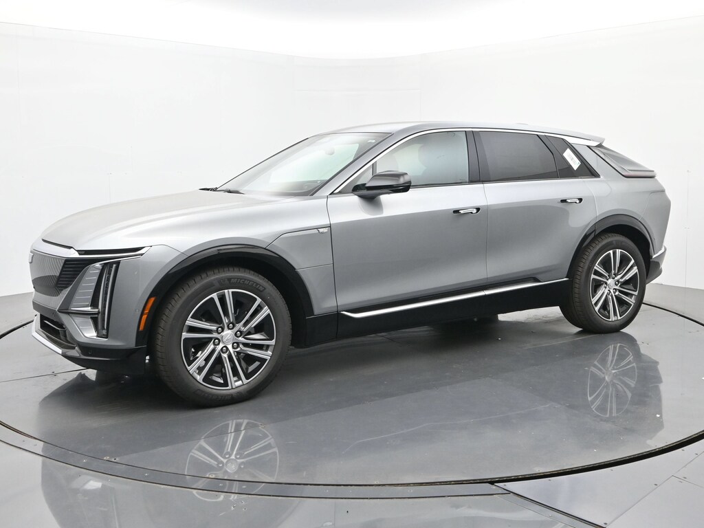 New 2026 CADILLAC LYRIQ Luxury SUV