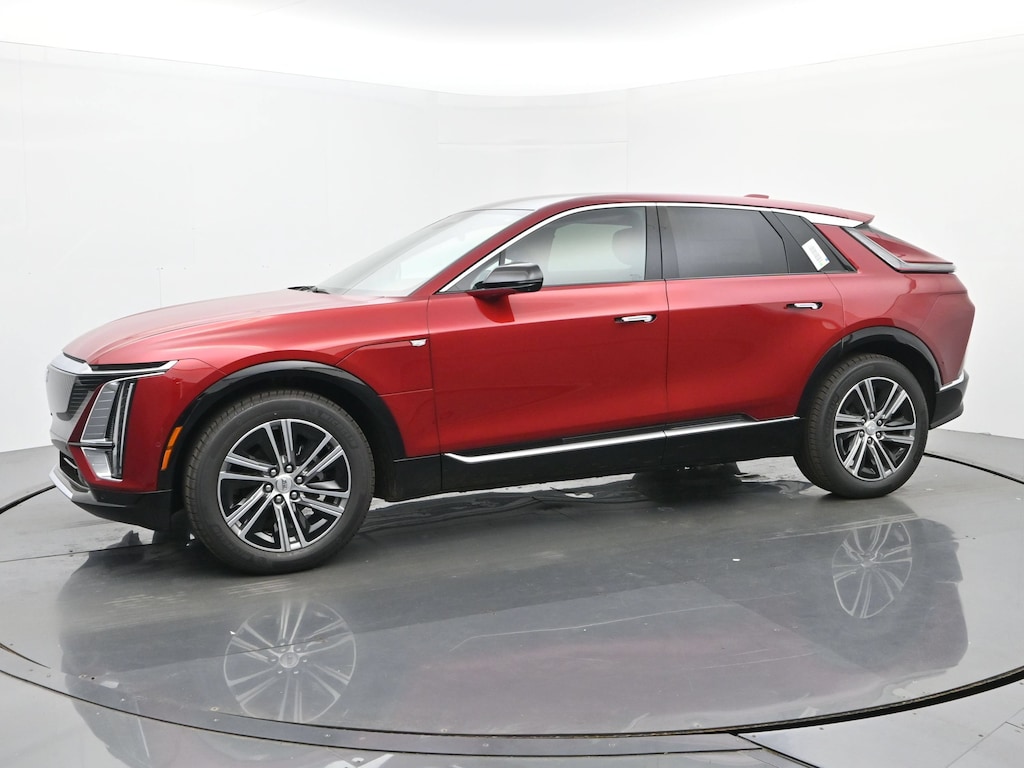 New 2026 CADILLAC LYRIQ Luxury SUV