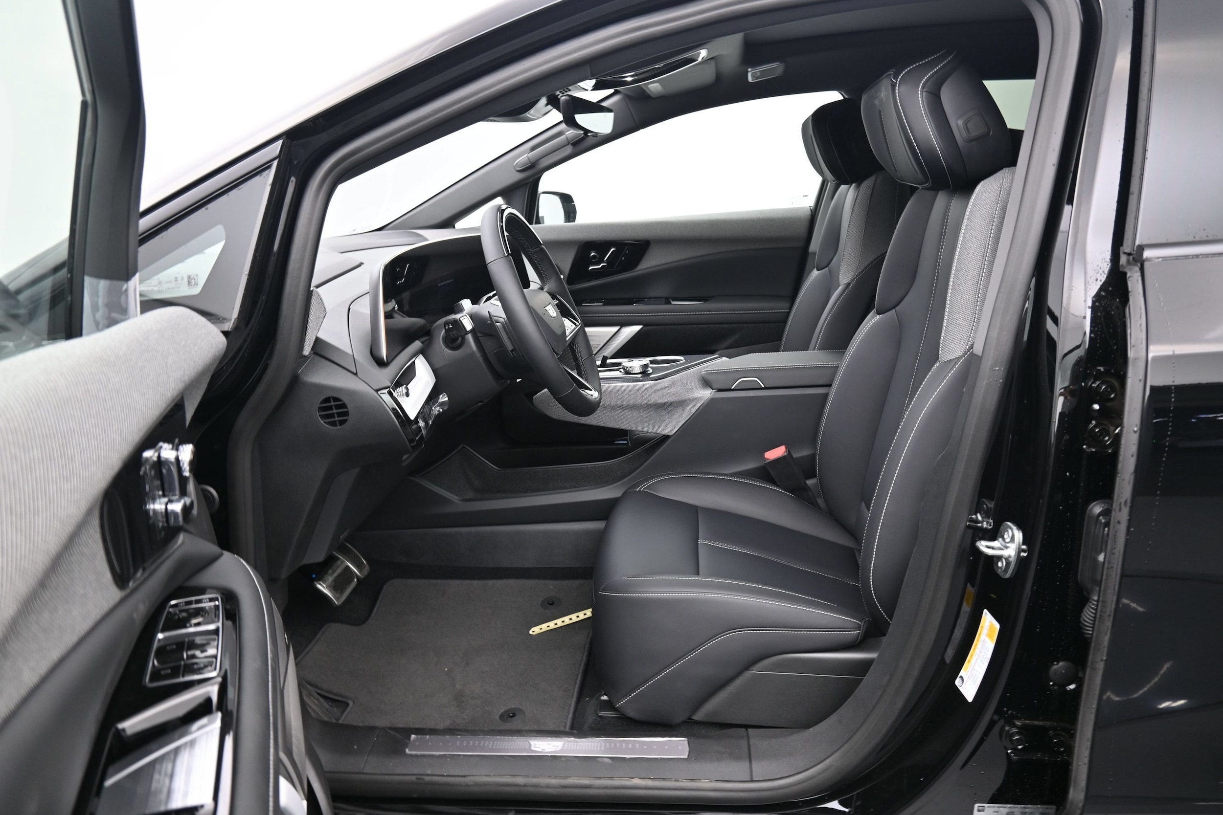 2026 Cadillac OPTIQ Sport - Photo 11